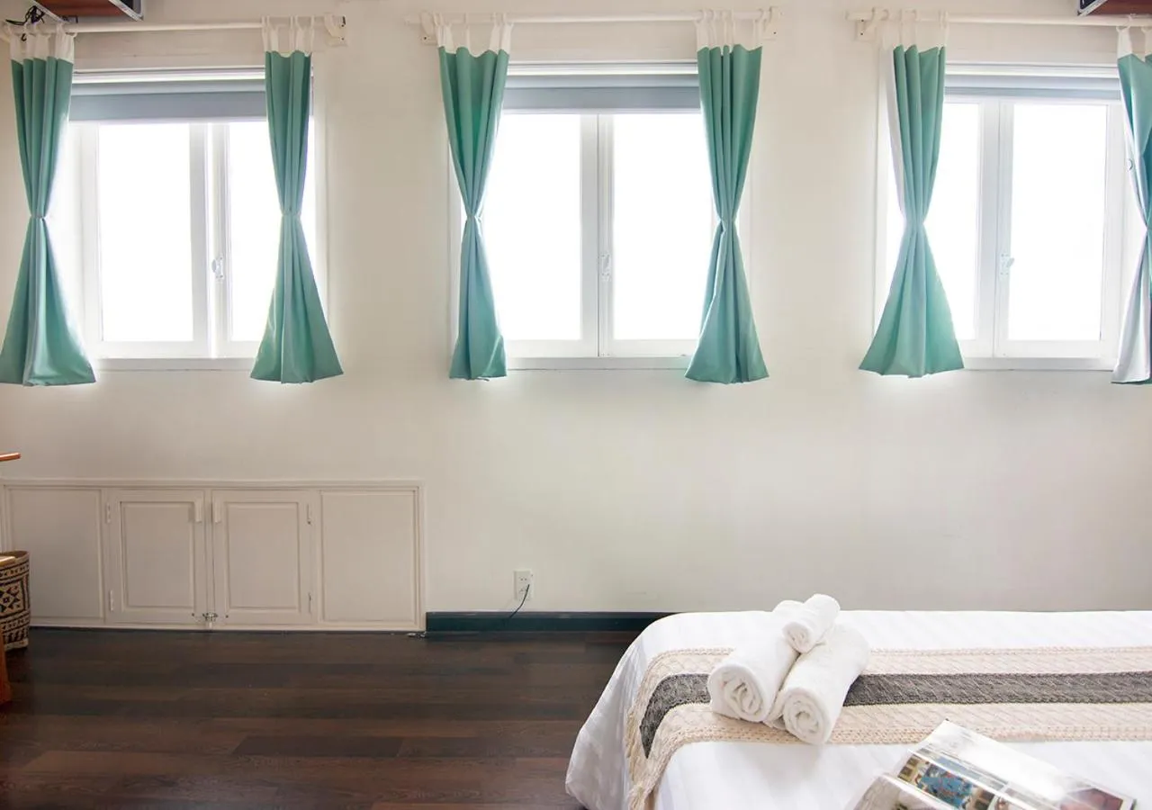 Bed in Lu Tan Residence