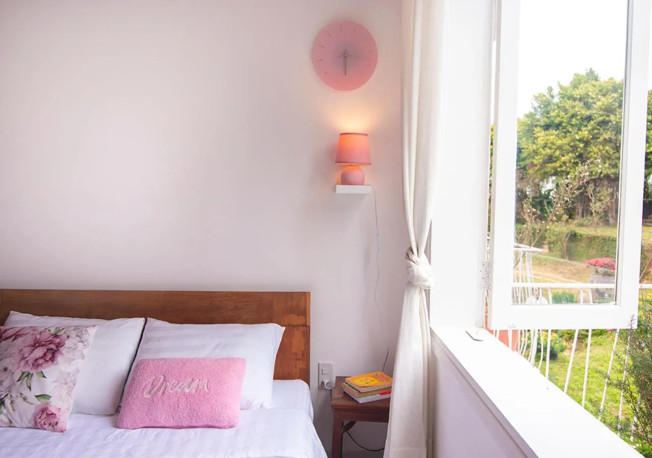 Bed in Lu Tan Residence