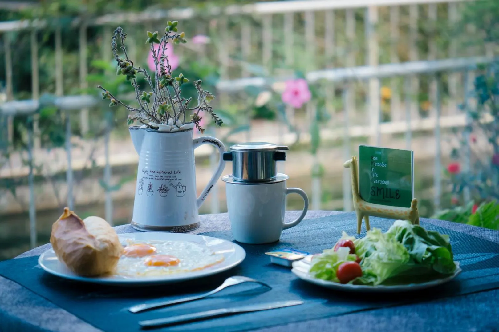 Day in Lu Tan Residence