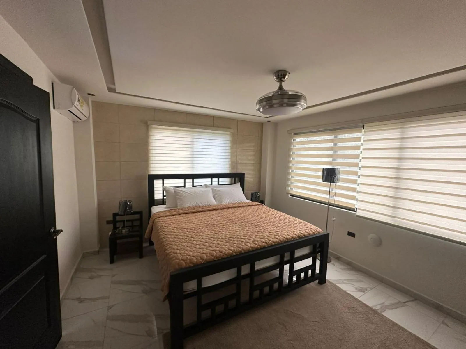 Bed in Luxury Canyon Suites