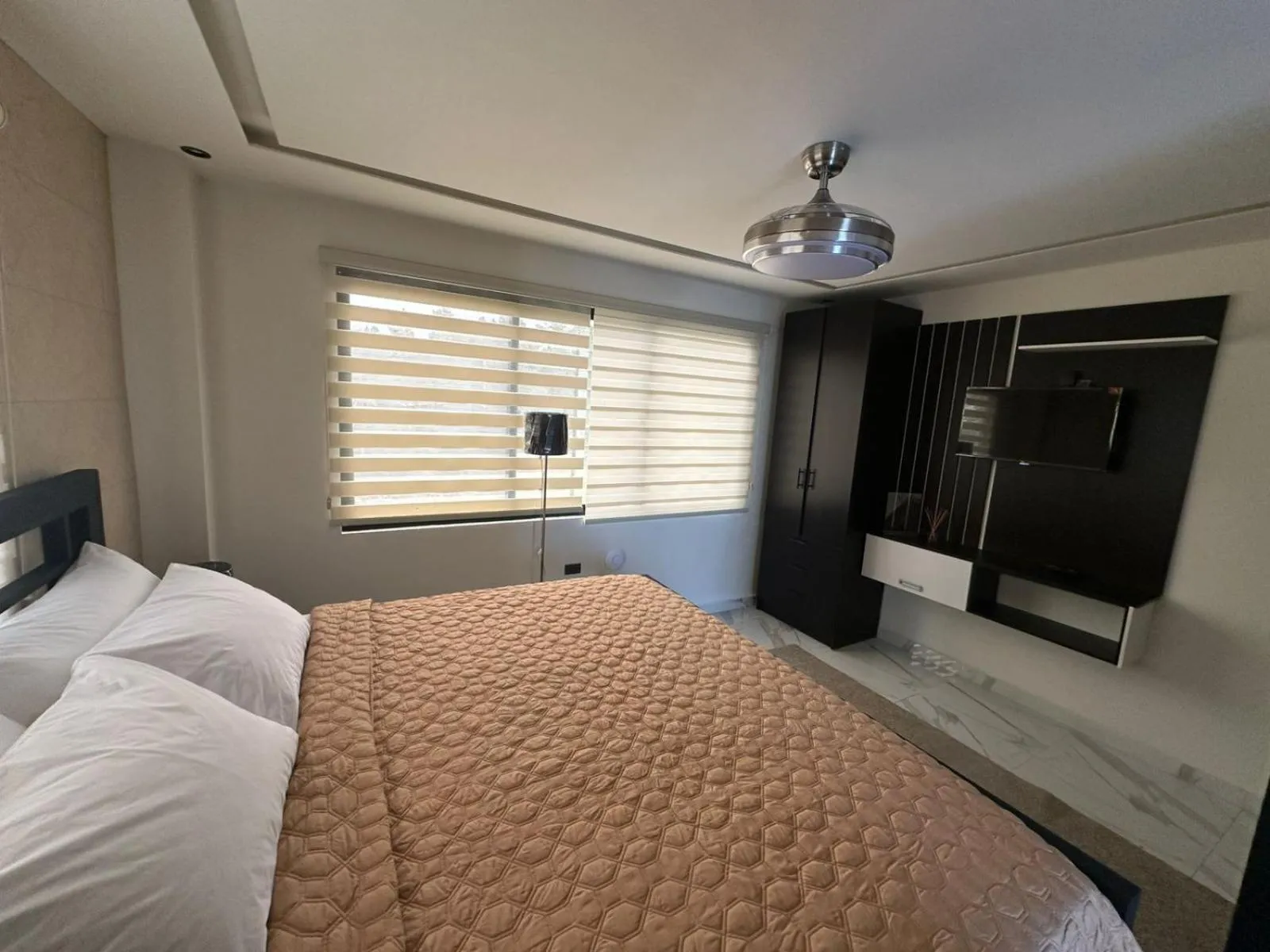 Bed in Luxury Canyon Suites