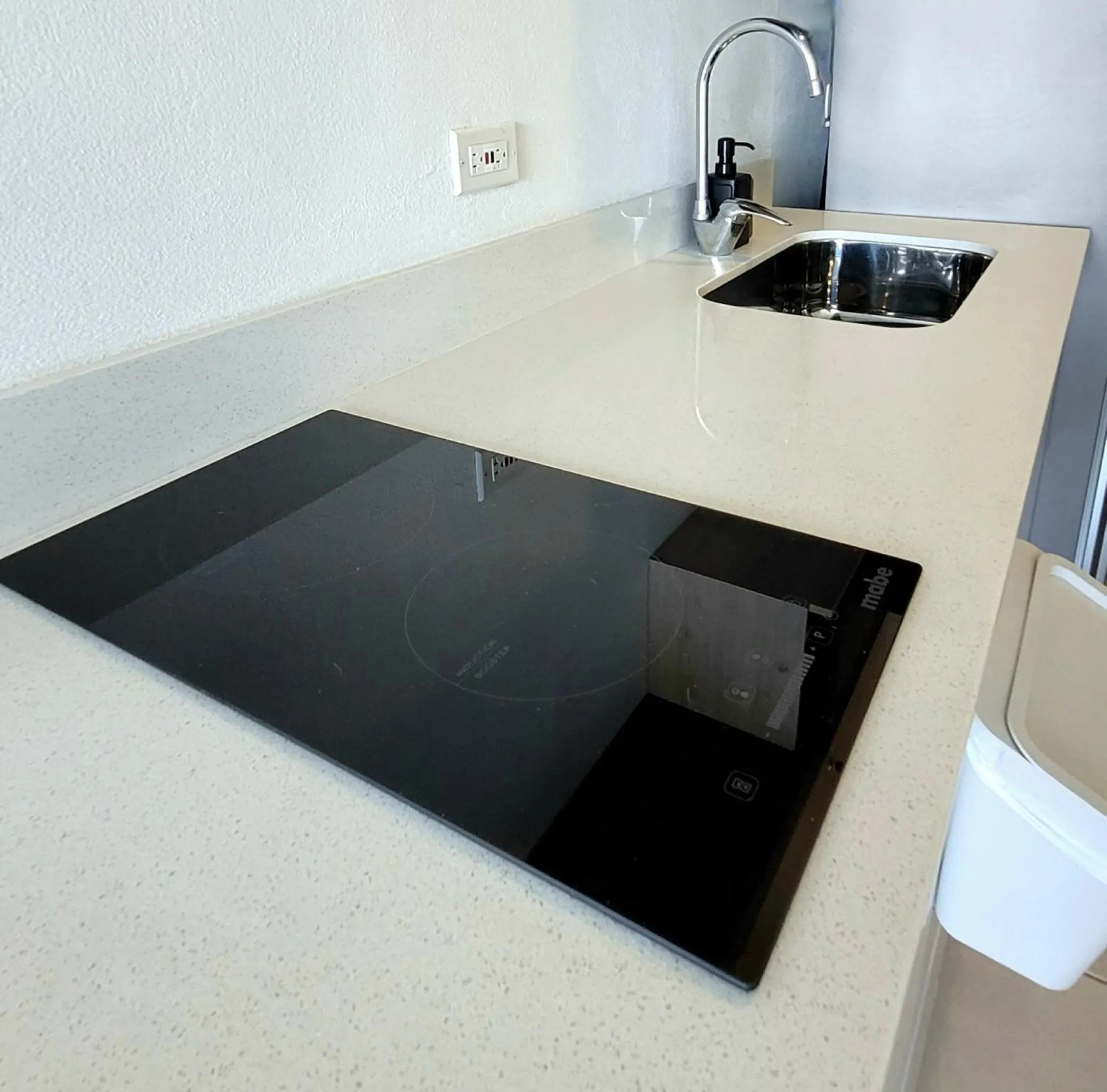 Kitchen or kitchenette in Hotel Porto Horizonte suite 1426