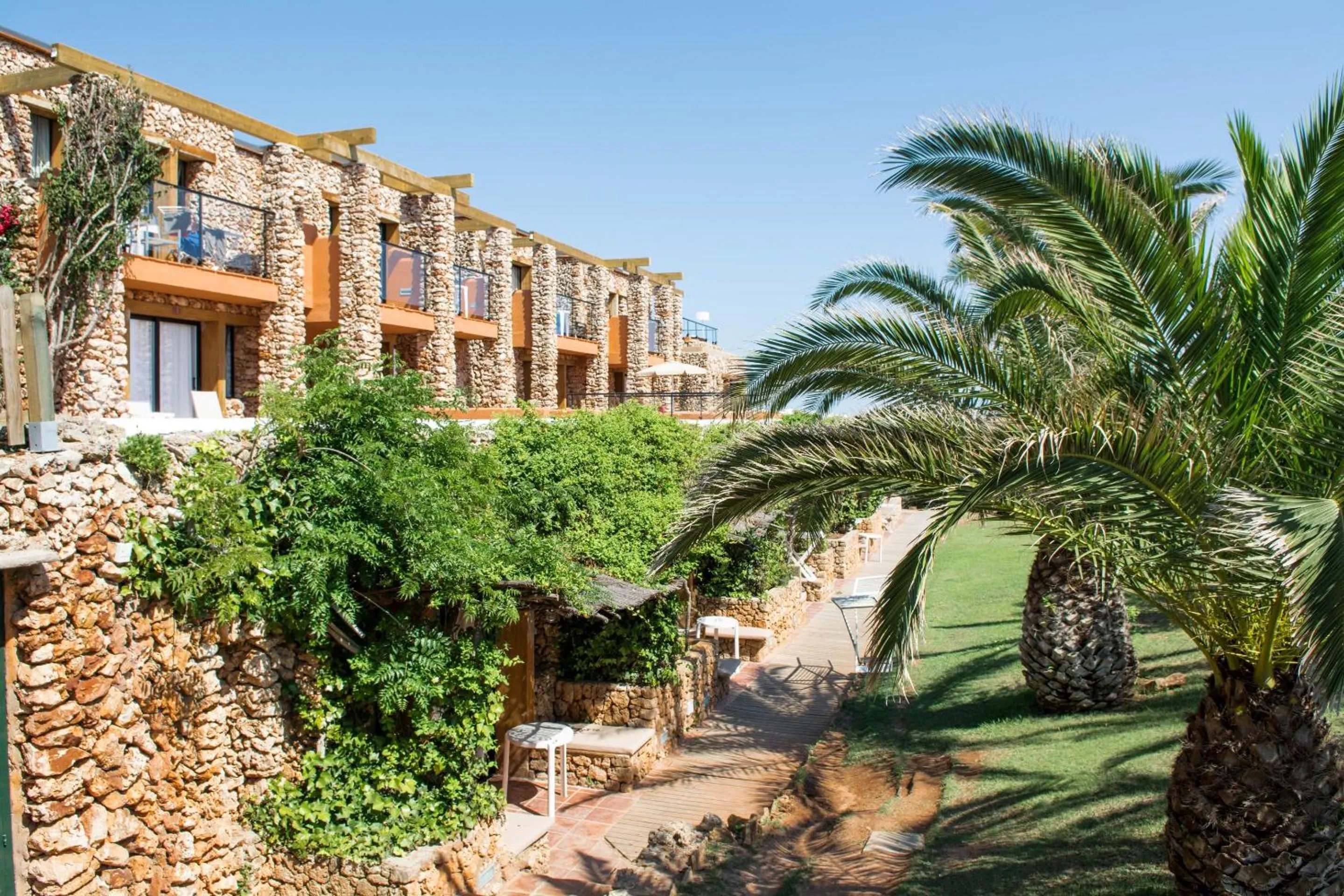 Facade/entrance in Hotel Menorca Binibeca - Adults Recommended - by Pierre & Vacances Premium