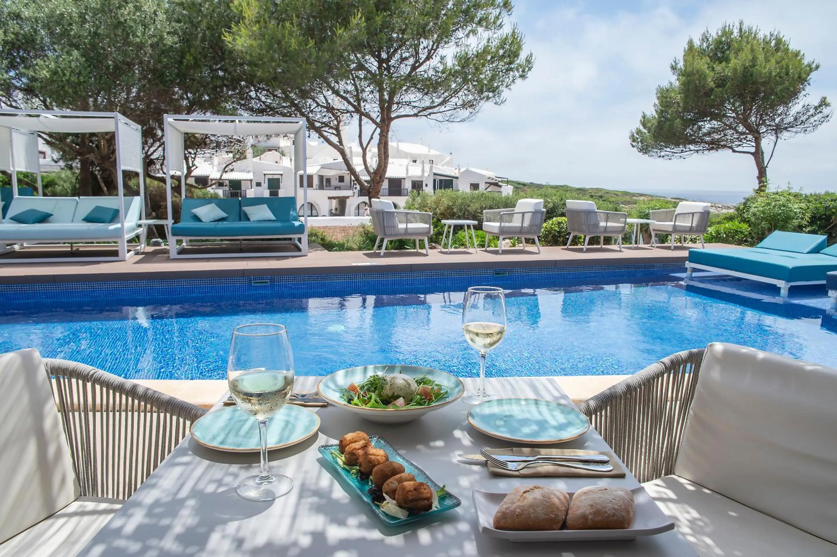 Restaurant/places to eat in Hotel Menorca Binibeca - Adults Recommended - by Pierre & Vacances Premium