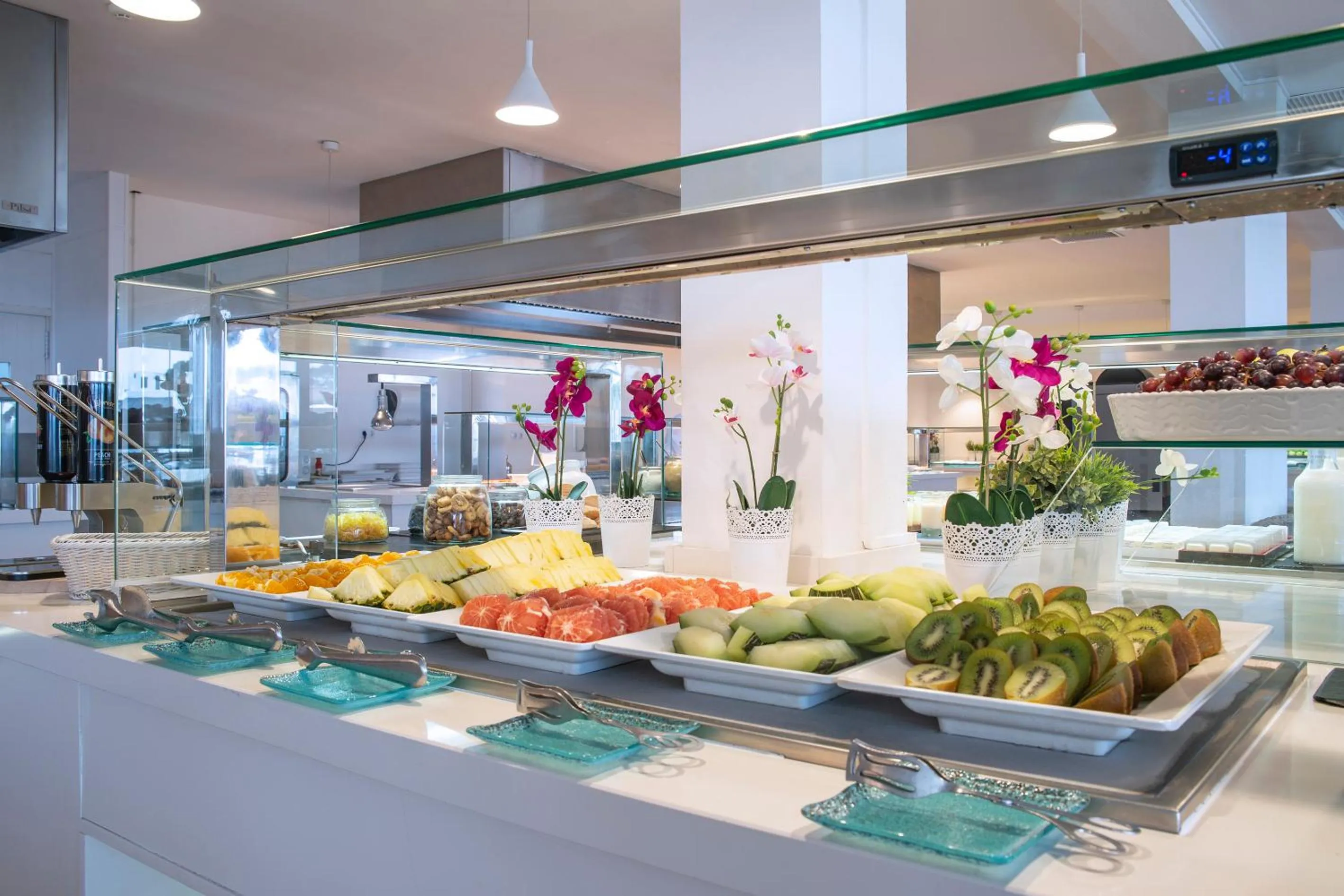 Restaurant/places to eat in Hotel Menorca Binibeca - Adults Recommended - by Pierre & Vacances Premium