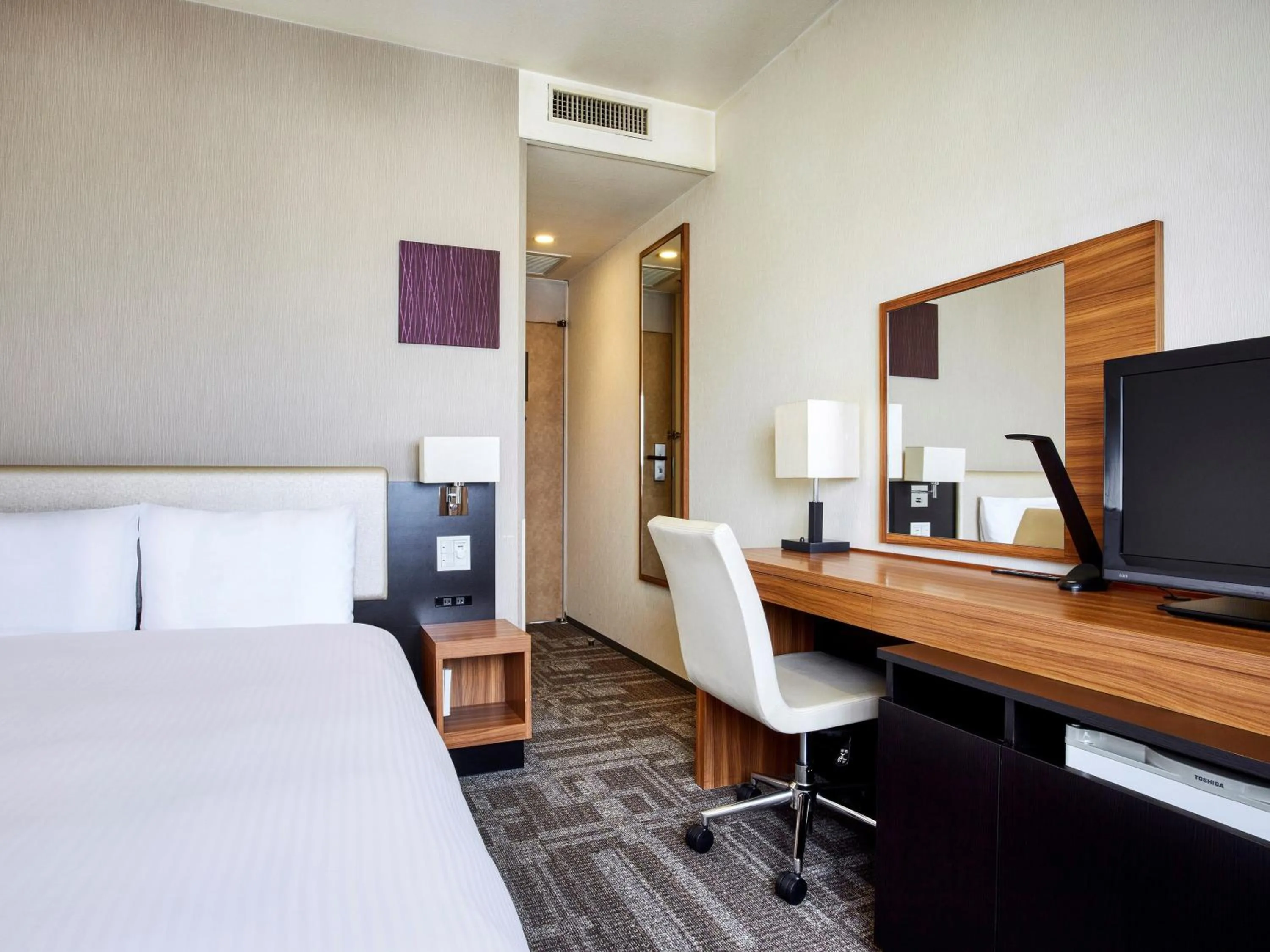 Photo of the whole room, Bed in Royal Pines Hotel Chiba