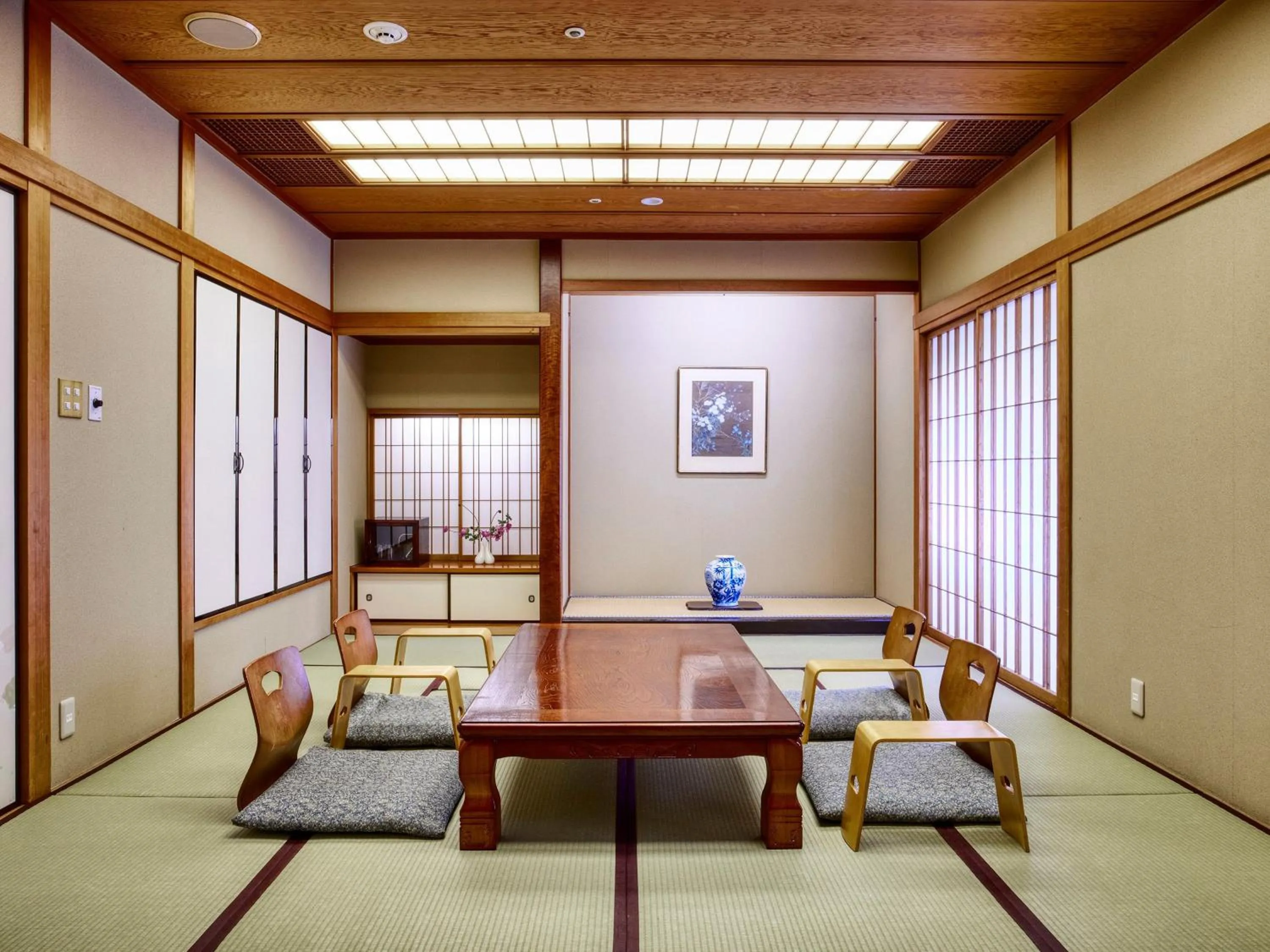 Photo of the whole room in Royal Pines Hotel Chiba