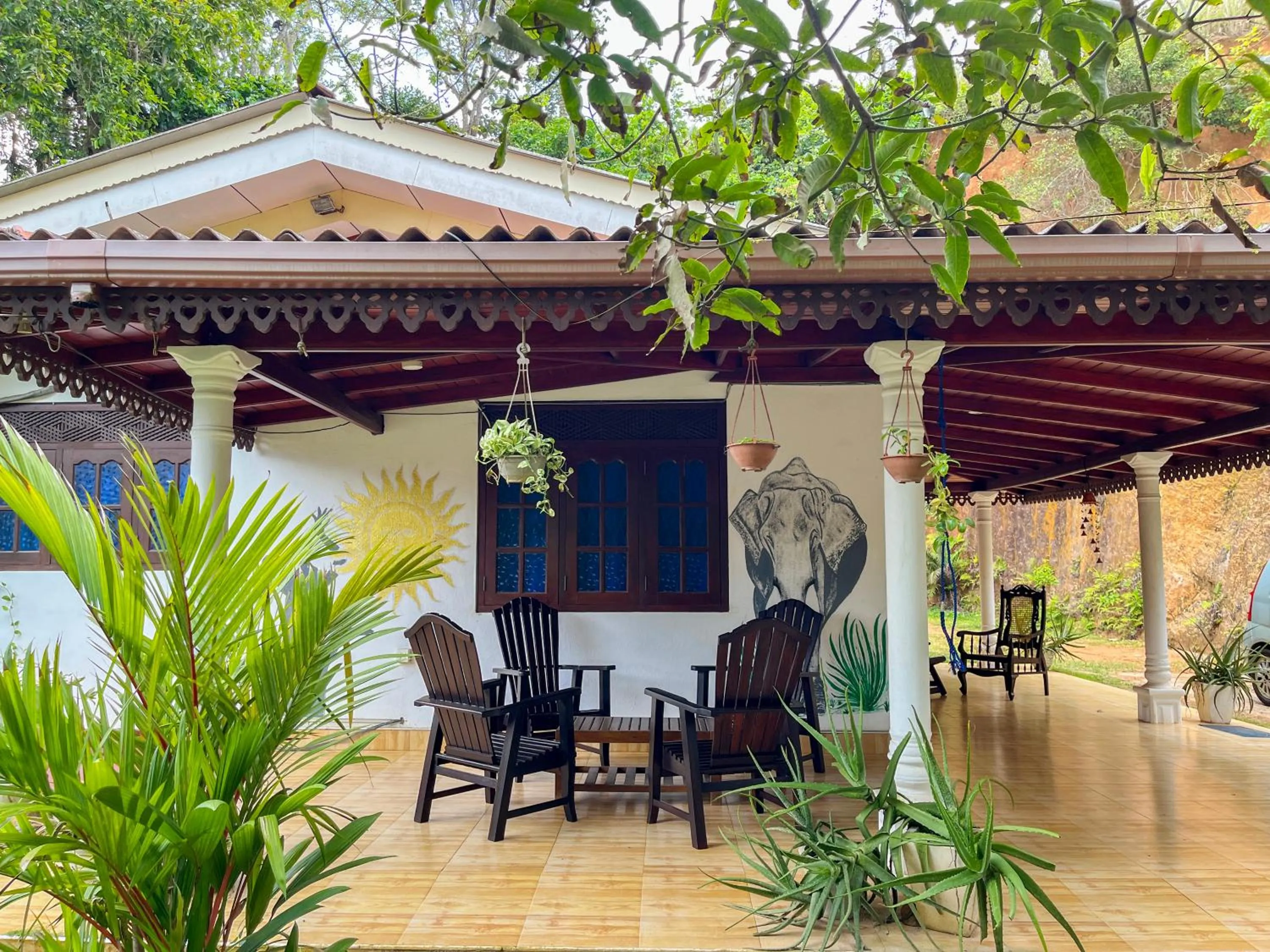 Property building in Damith Tourist Inn