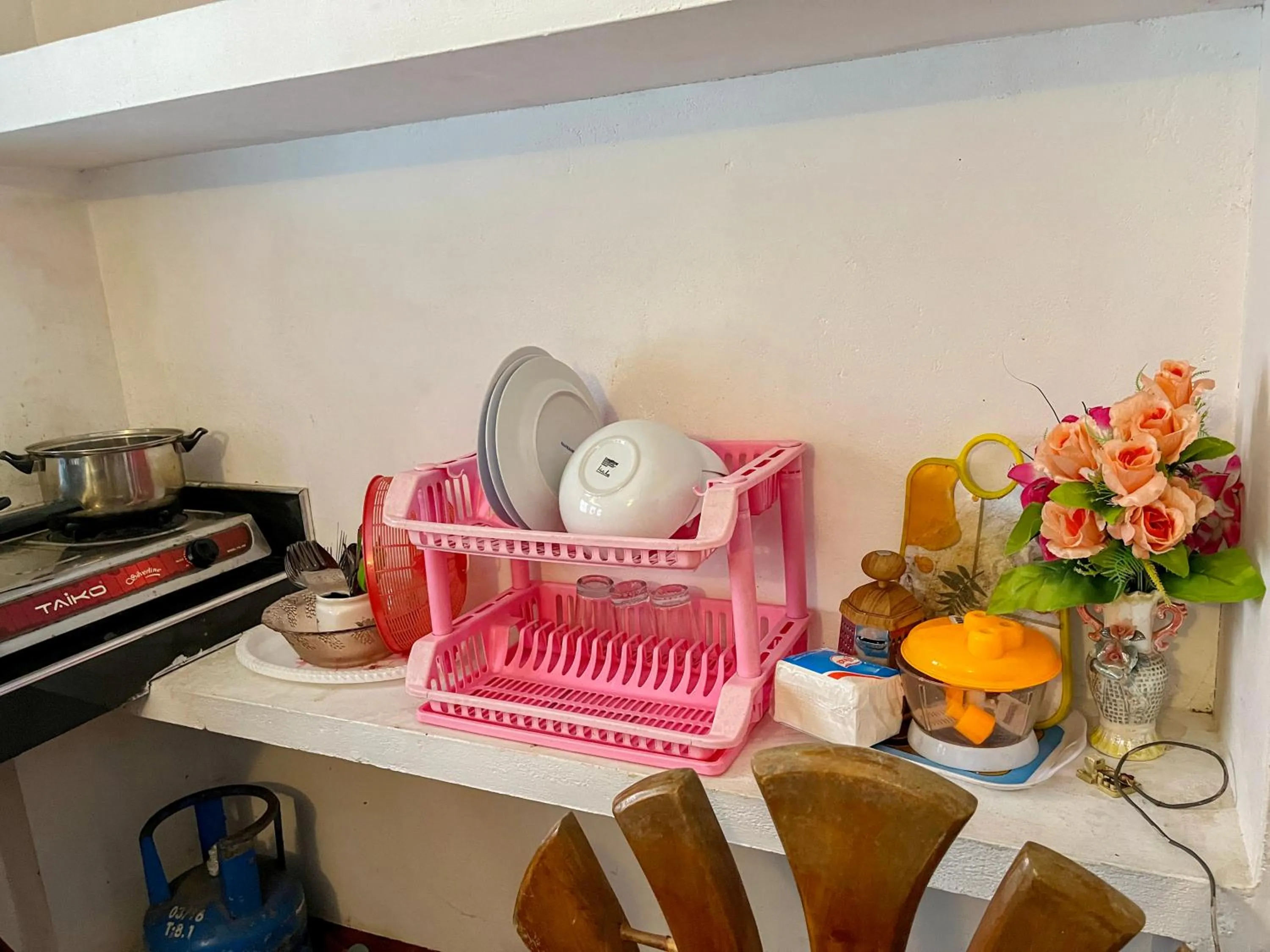 kitchen in Damith Tourist Inn