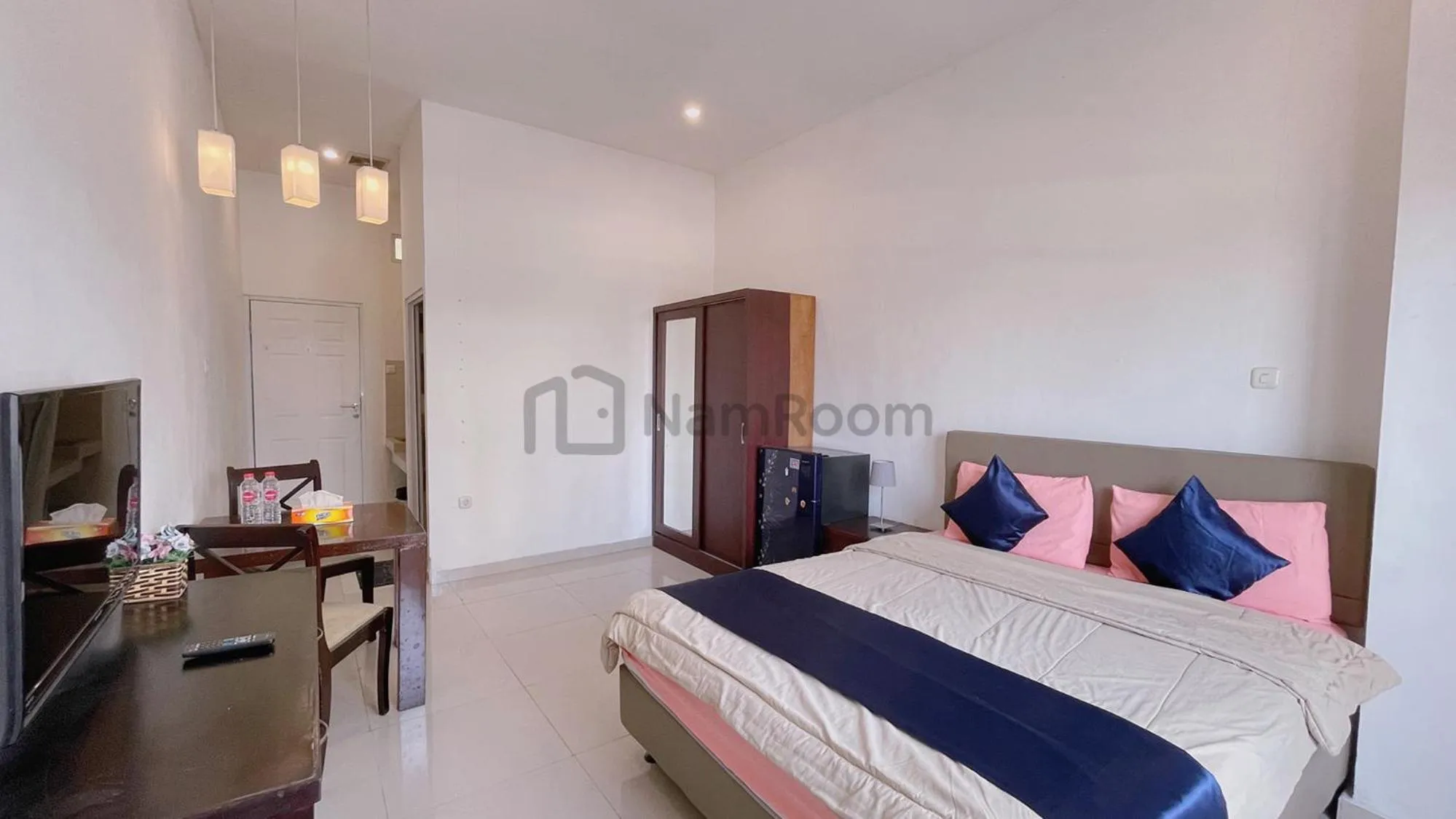 Bed in Koen Panorama by NamRoom