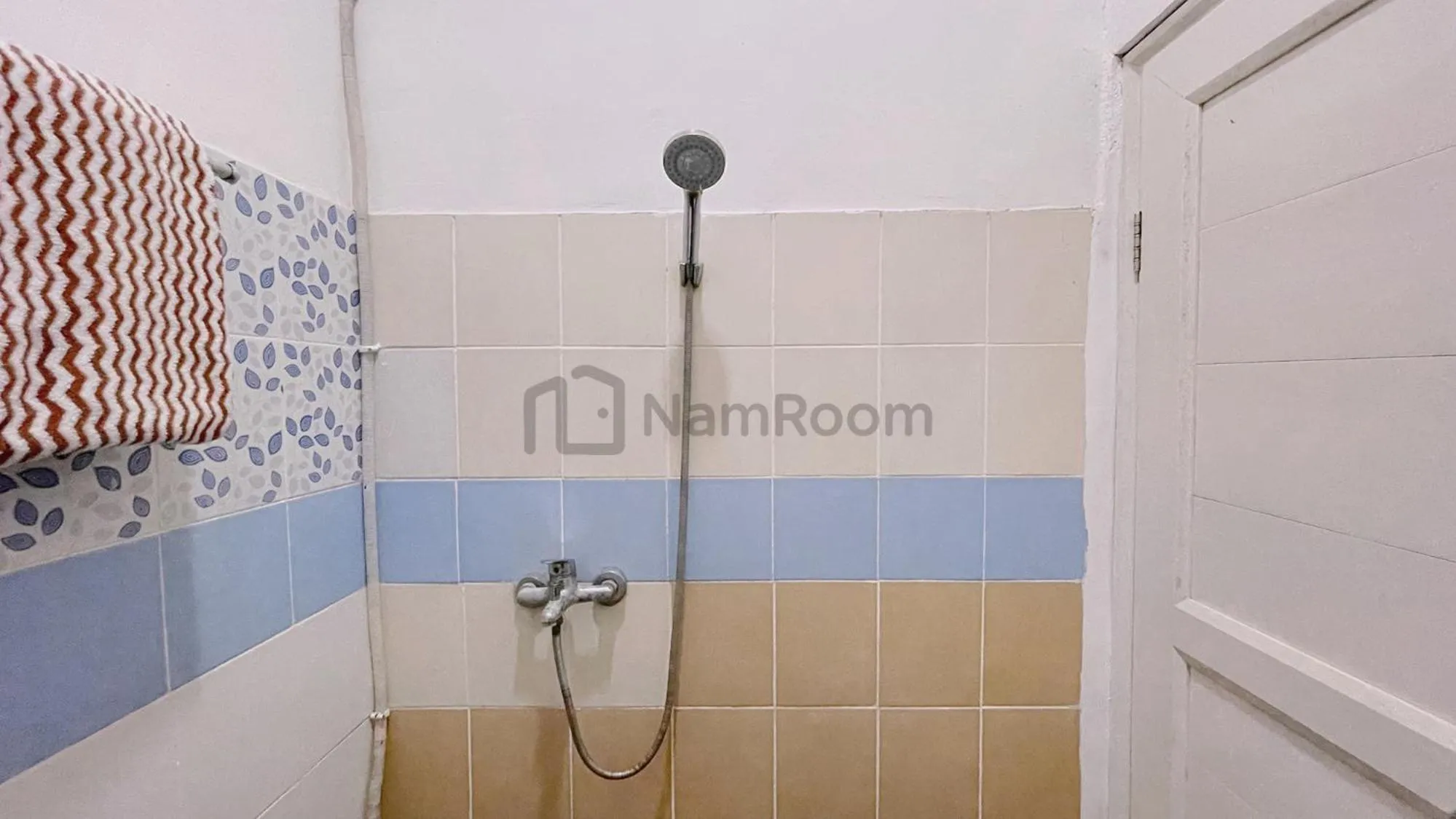 Shower in Koen Panorama by NamRoom