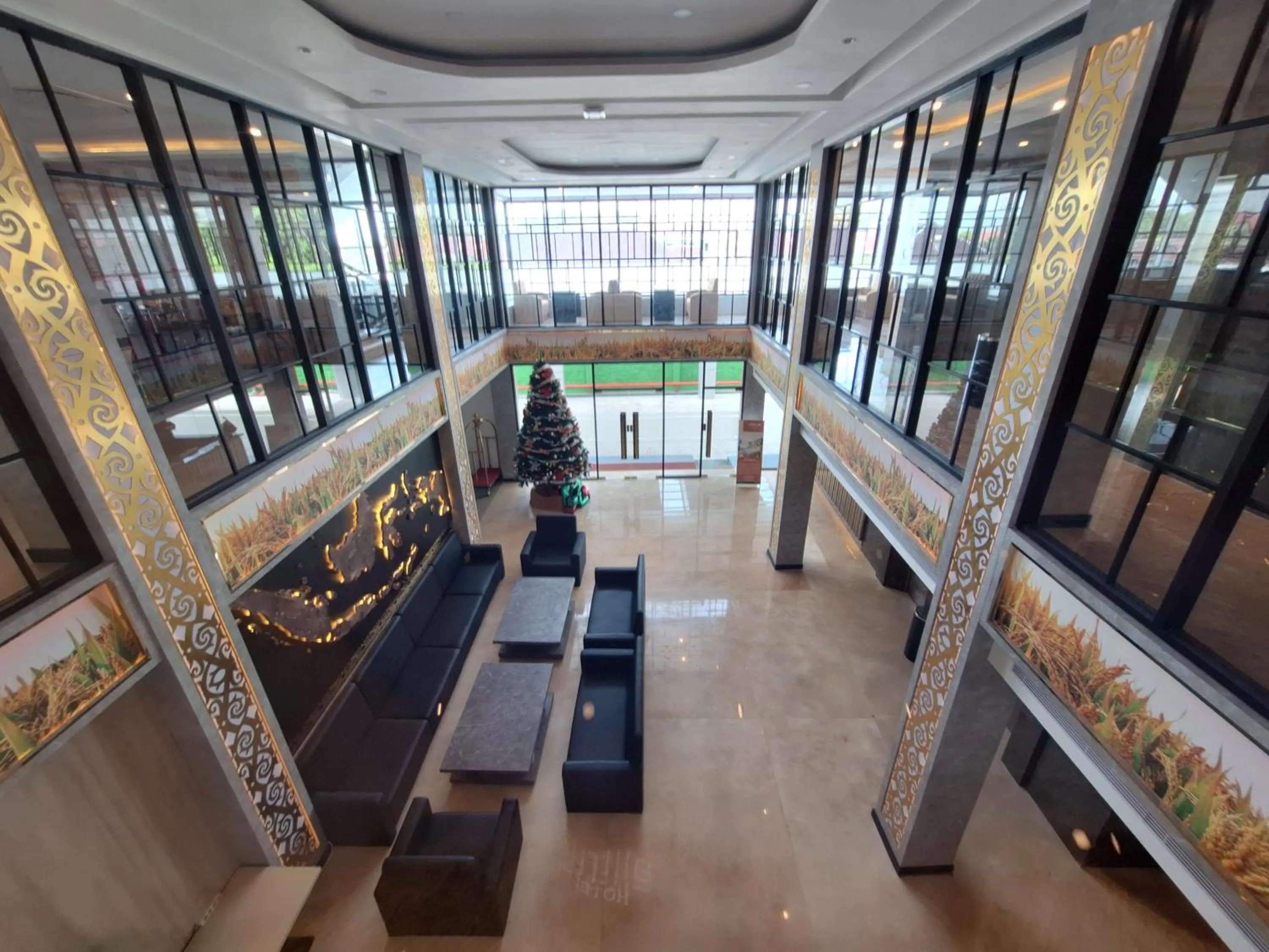 Lobby or reception in Alltrue Hotel Palangkaraya