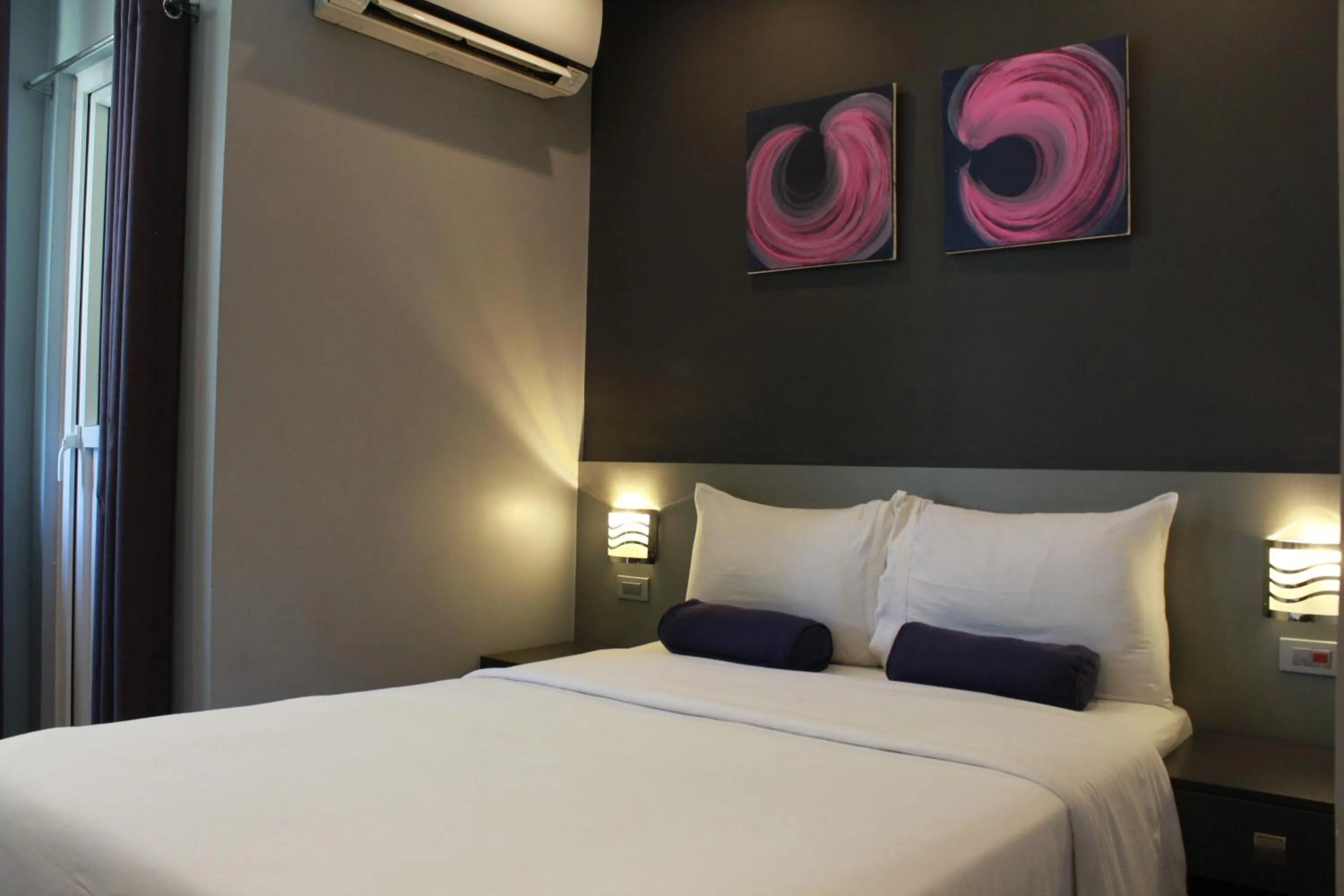 Bed in Leez Inn Malate