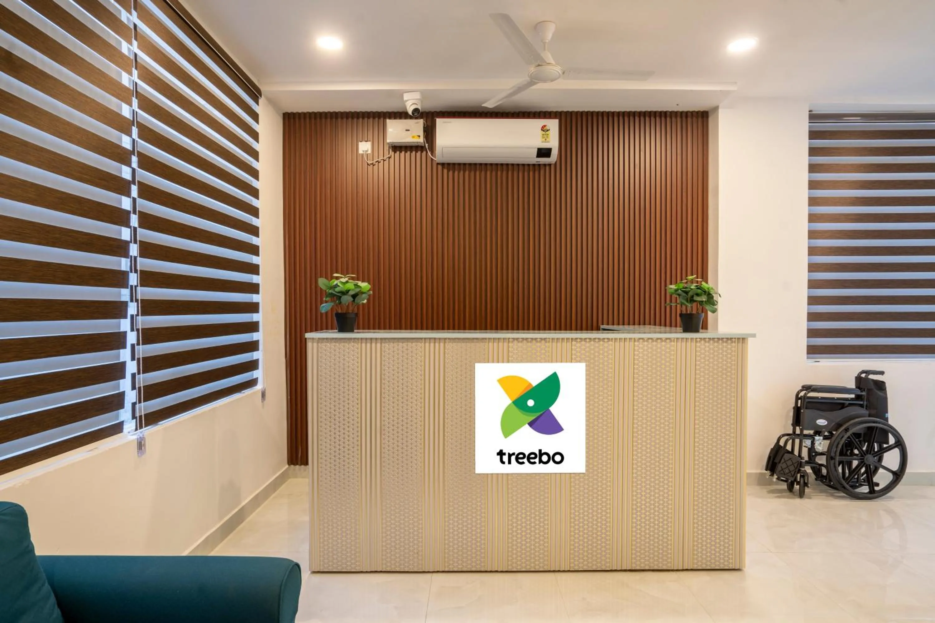 Lobby or reception in Treebo De Alphabet Gachibowli