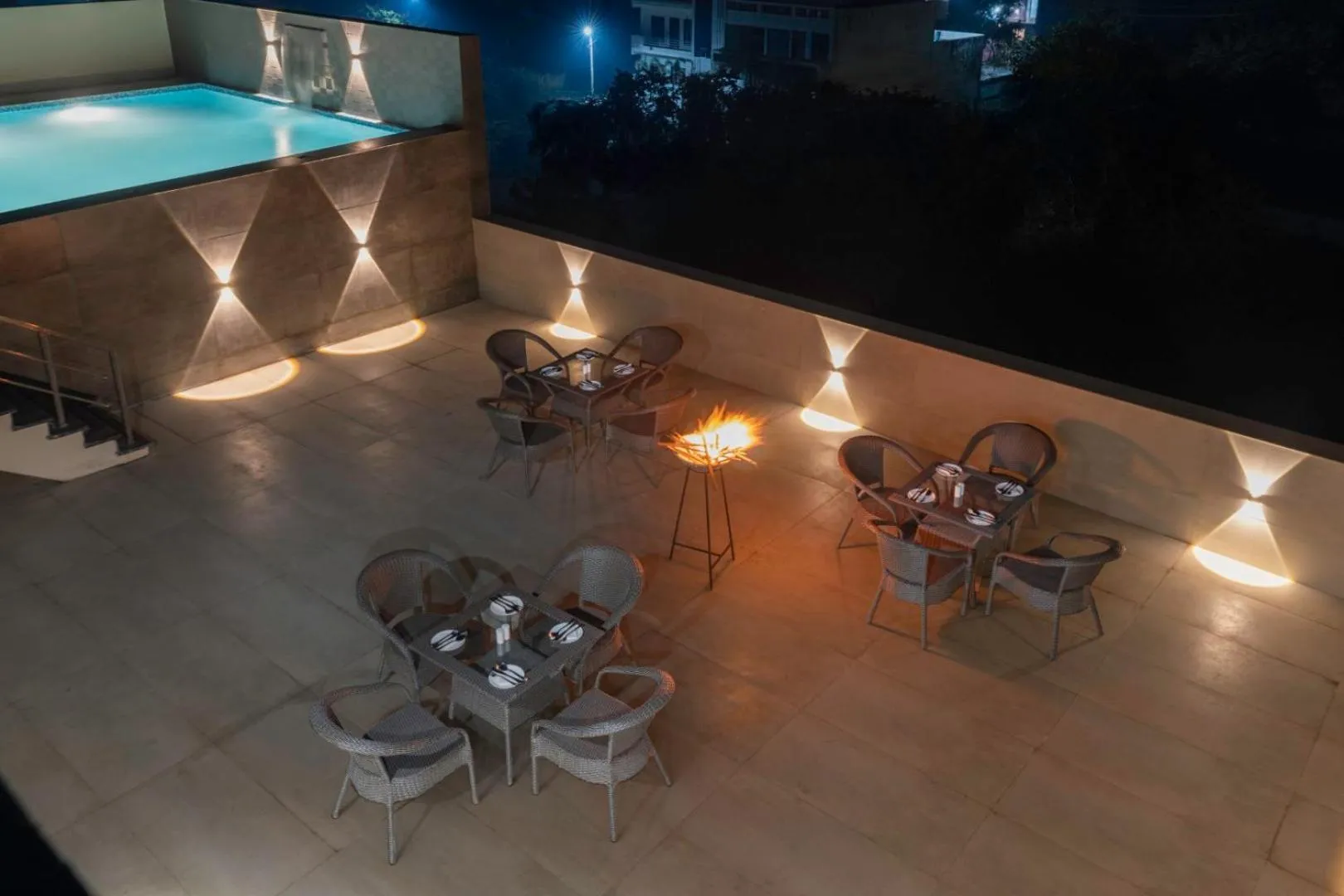 Clarks Inn Suites Agra Near Tajmahal