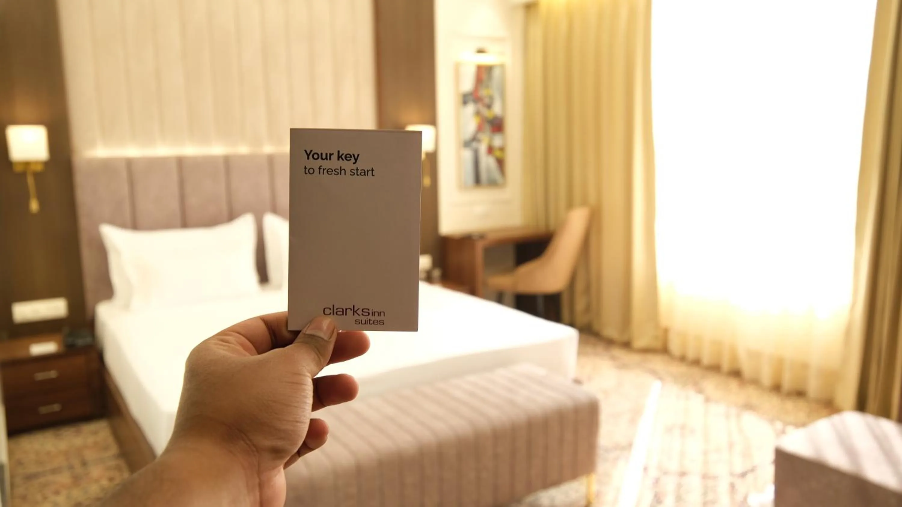 Bed in Clarks Inn Suites Agra Near Tajmahal