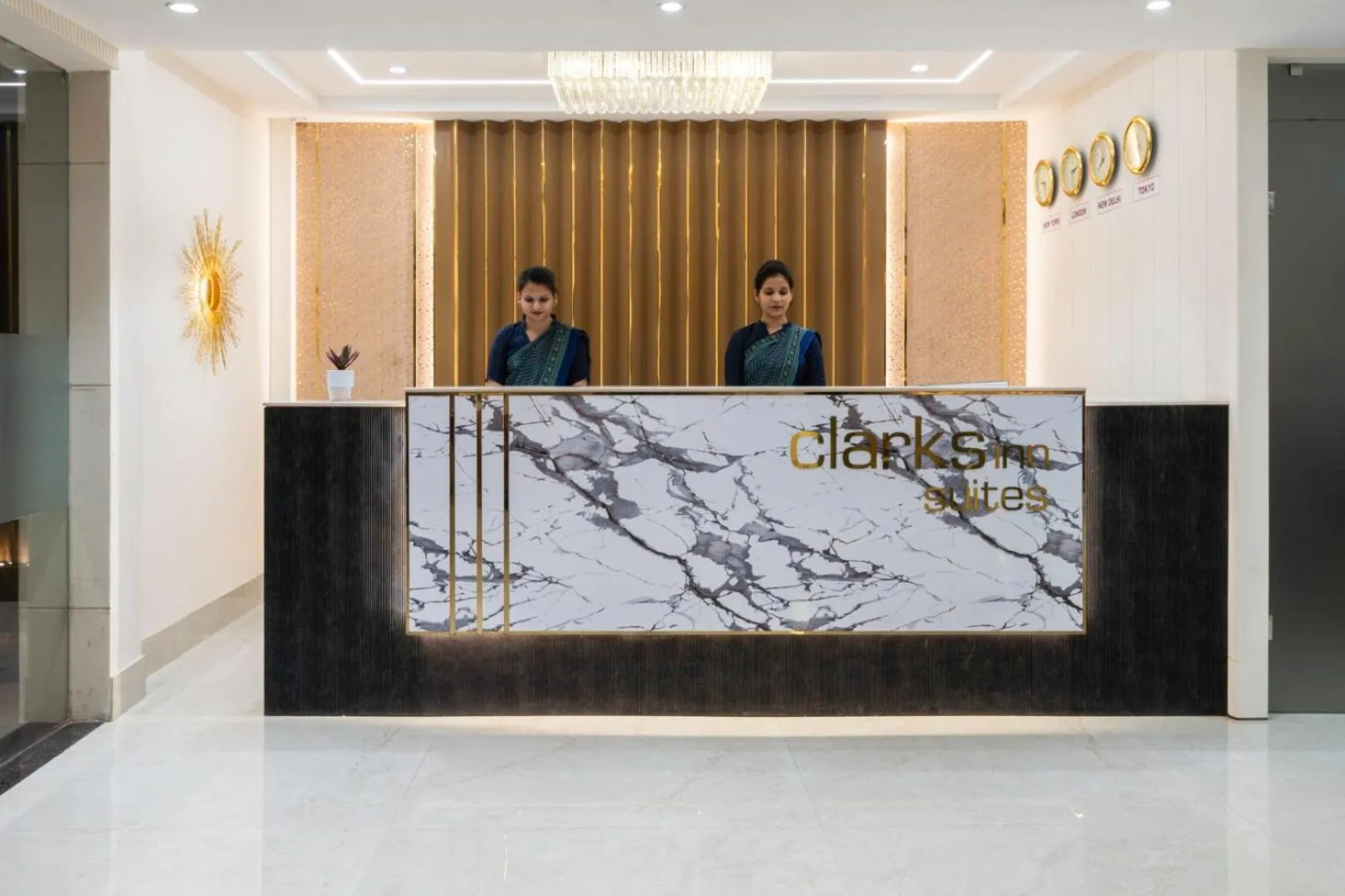 Lobby or reception in Clarks Inn Suites Agra Near Tajmahal