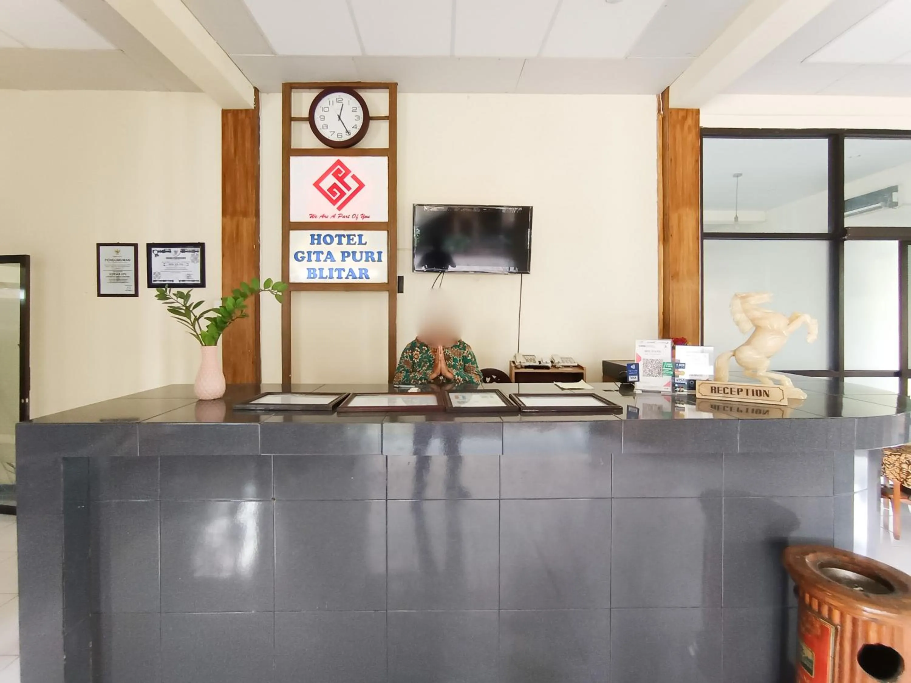 Lobby or reception in Gita Puri RedPartner Blitar