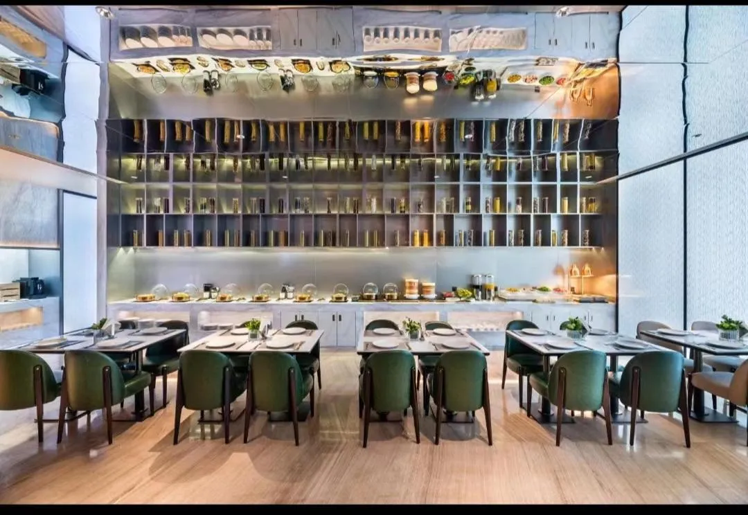 Restaurant/places to eat in Orange crystal Shanghai Lujiazui Expo Center