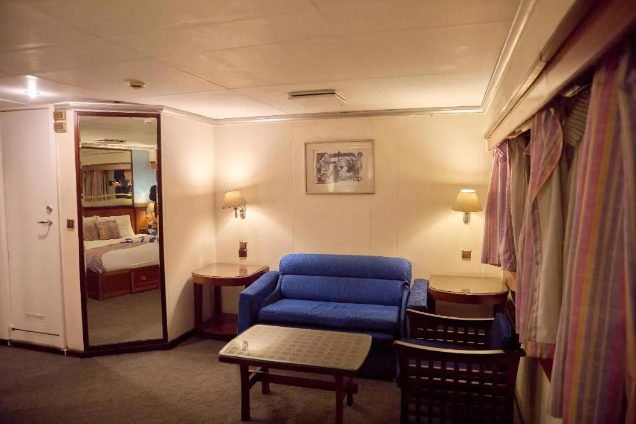 Bed in Nile View Aton Cruise