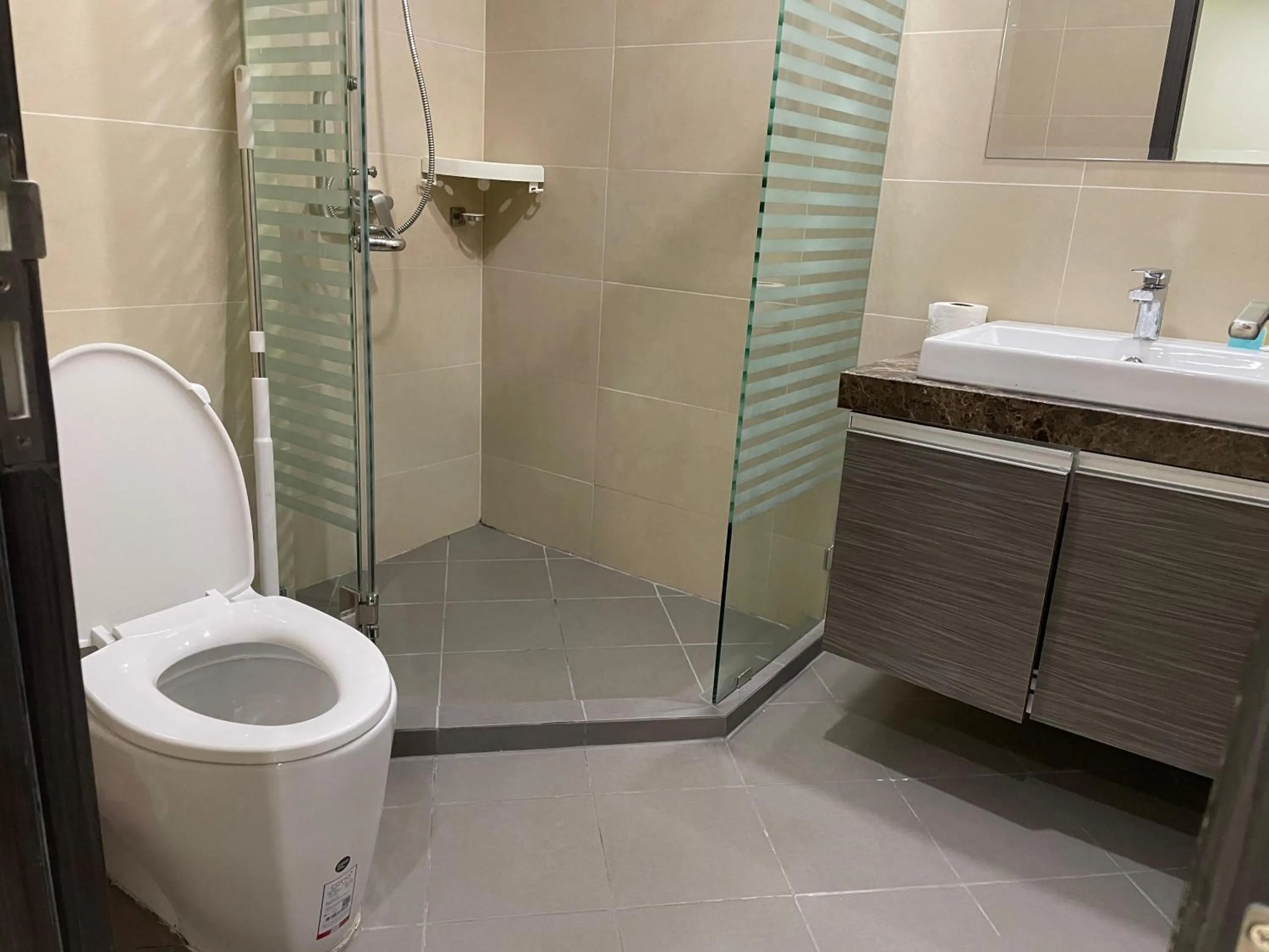 Shower in Dusit Grand Condo View