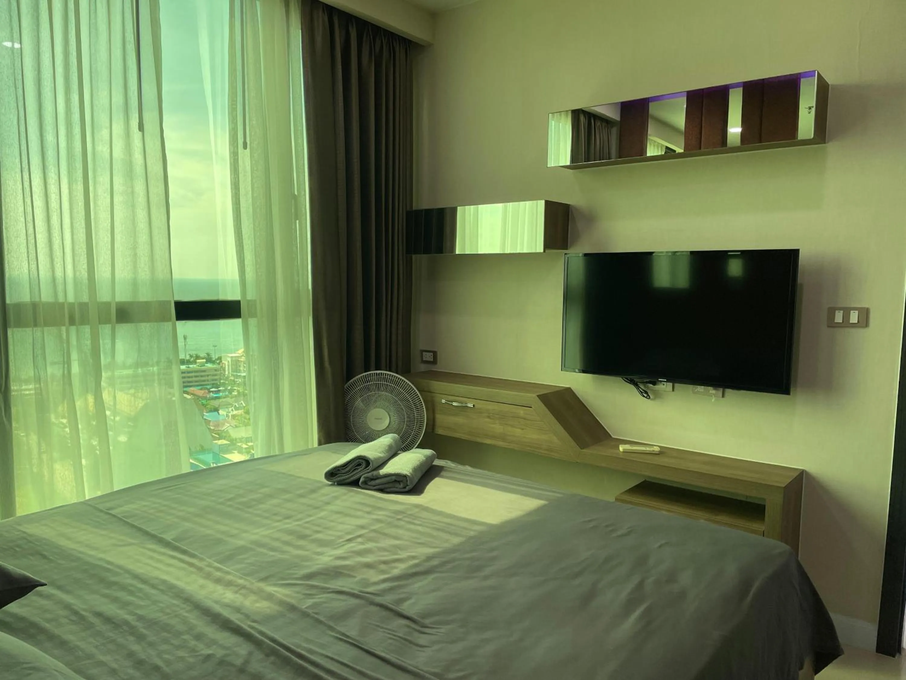 Bed in Dusit Grand Condo View
