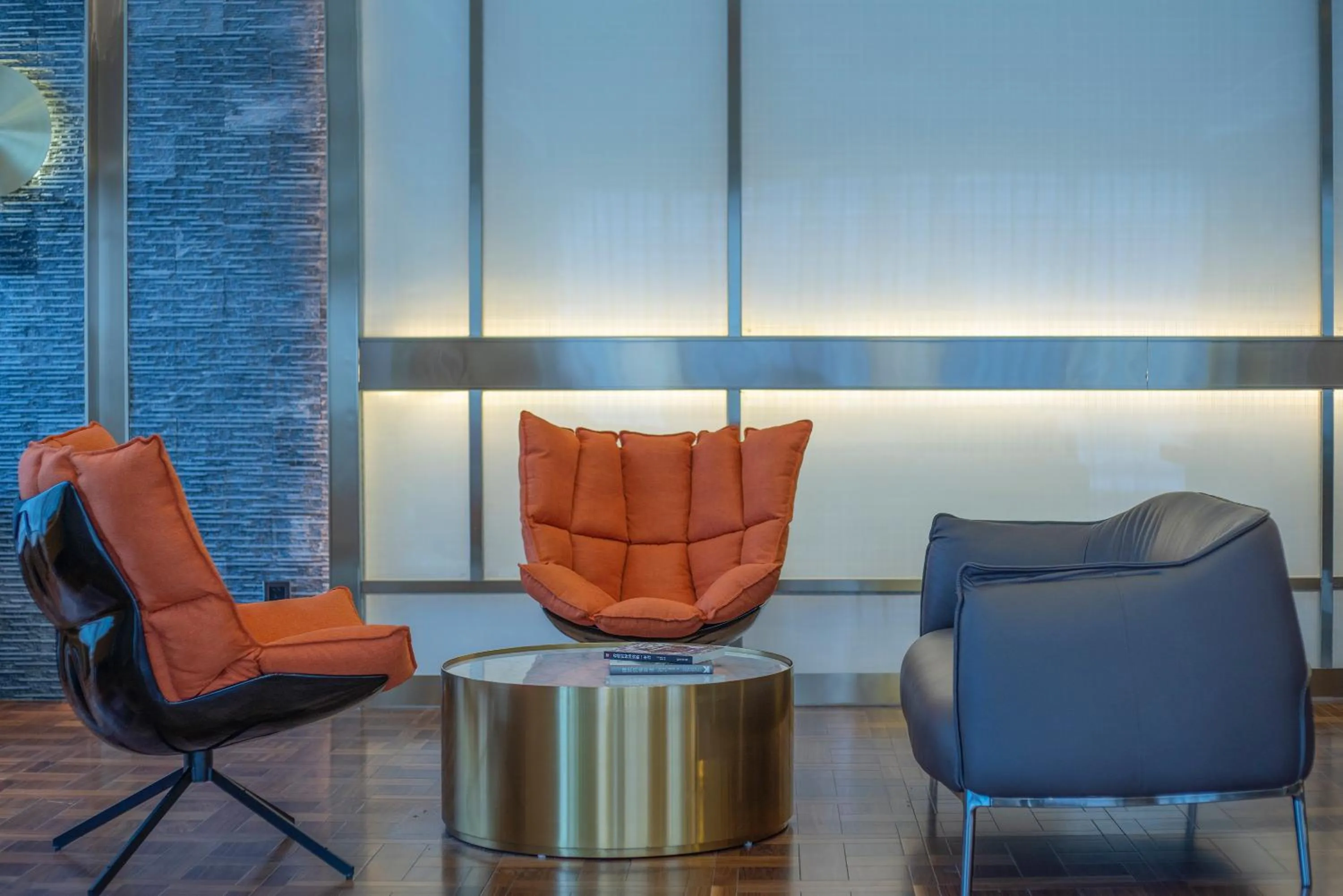 Lobby or reception in Lijiang Old Town Echarm Plus Hotel