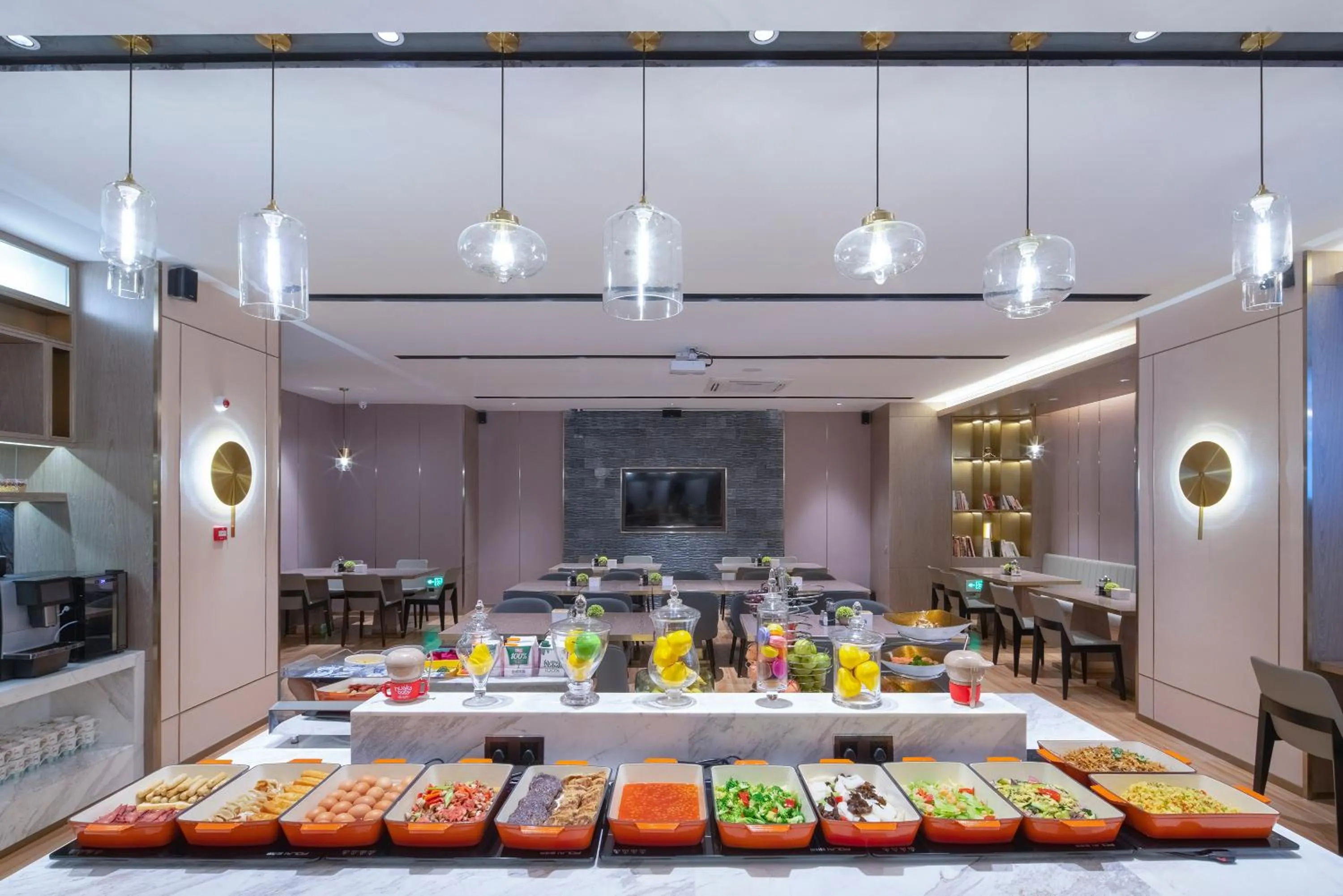 Restaurant/places to eat in Lijiang Old Town Echarm Plus Hotel