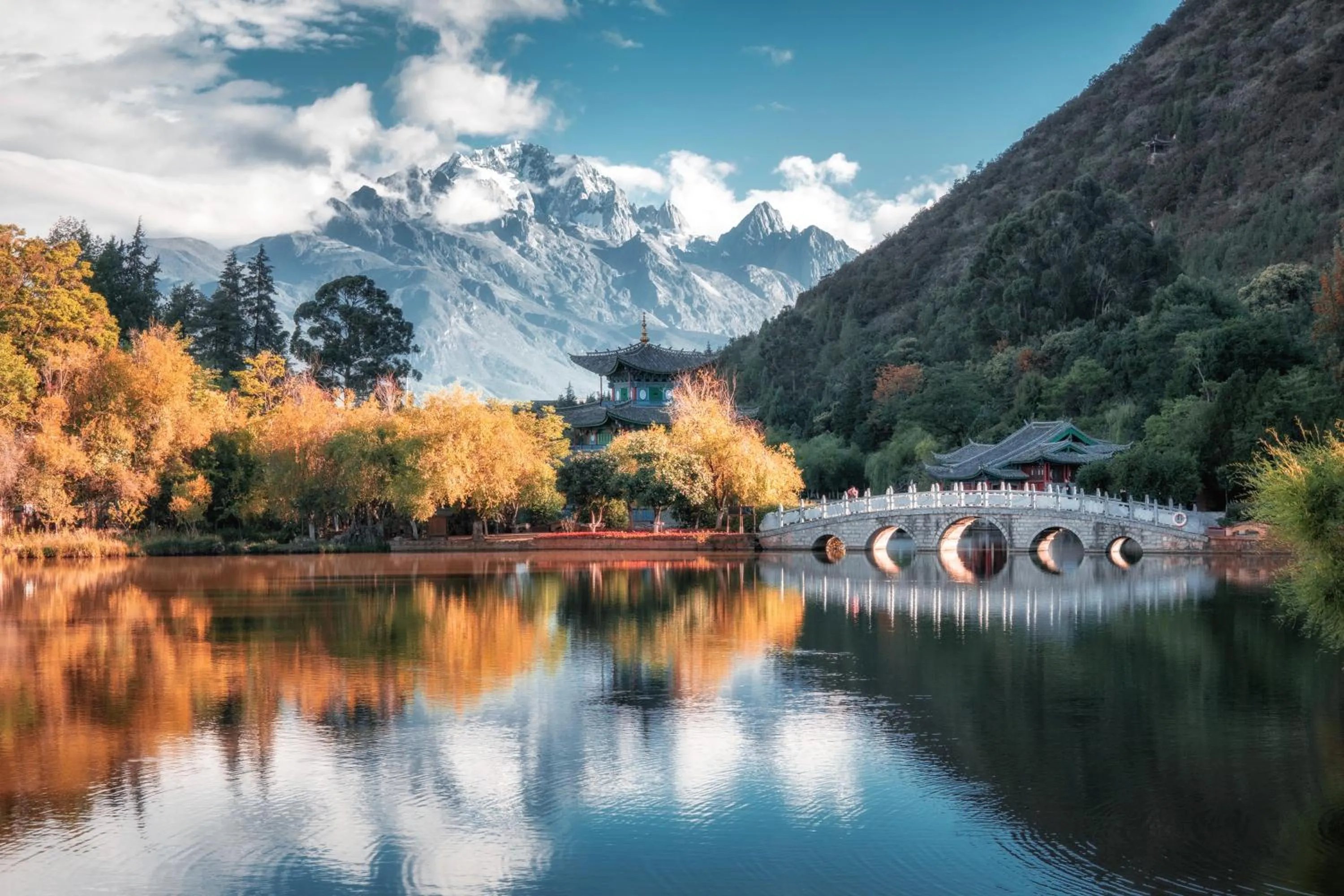 Nearby landmark in Lijiang Old Town Echarm Plus Hotel
