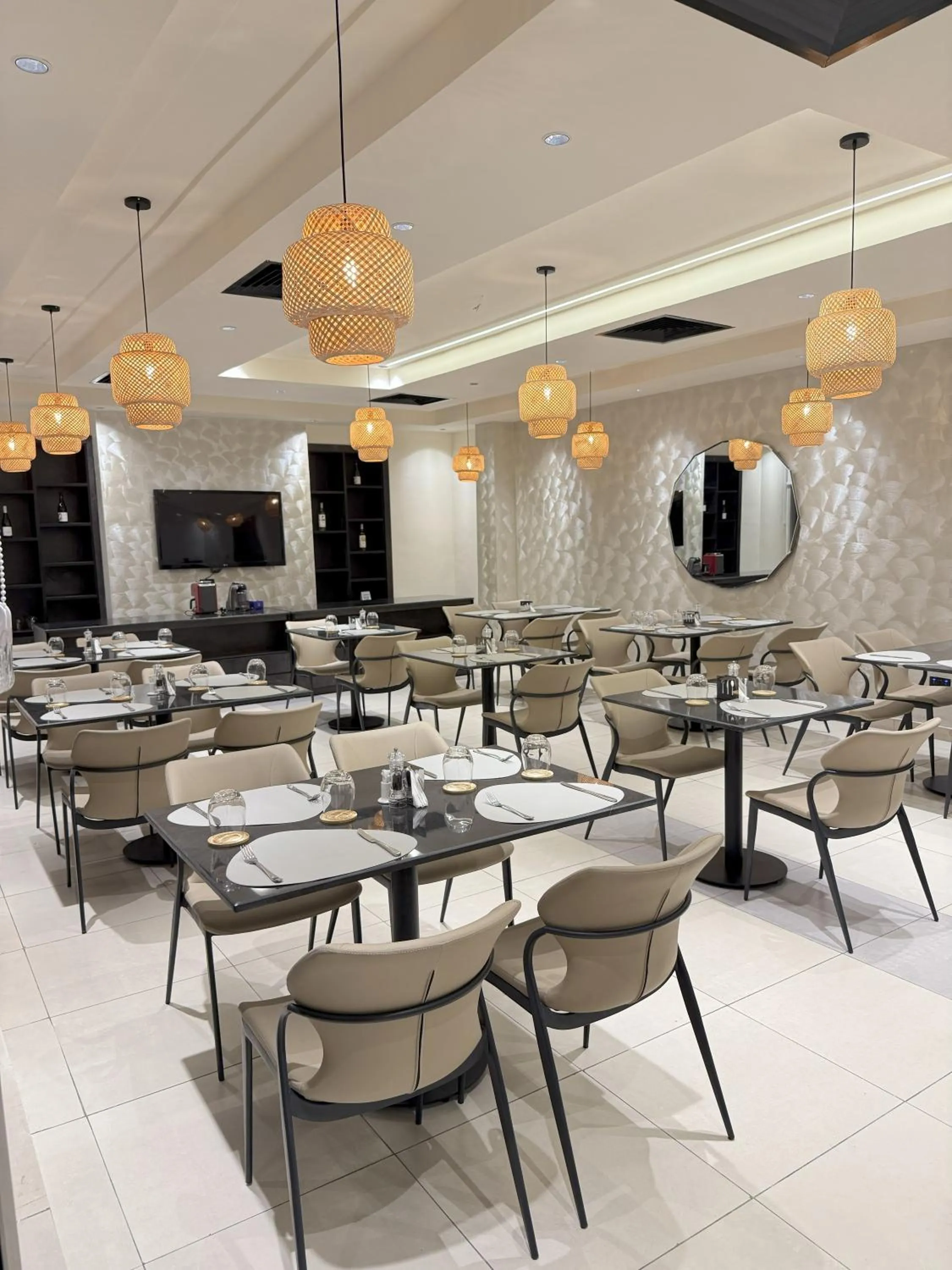 Restaurant/places to eat in George Residence TLC