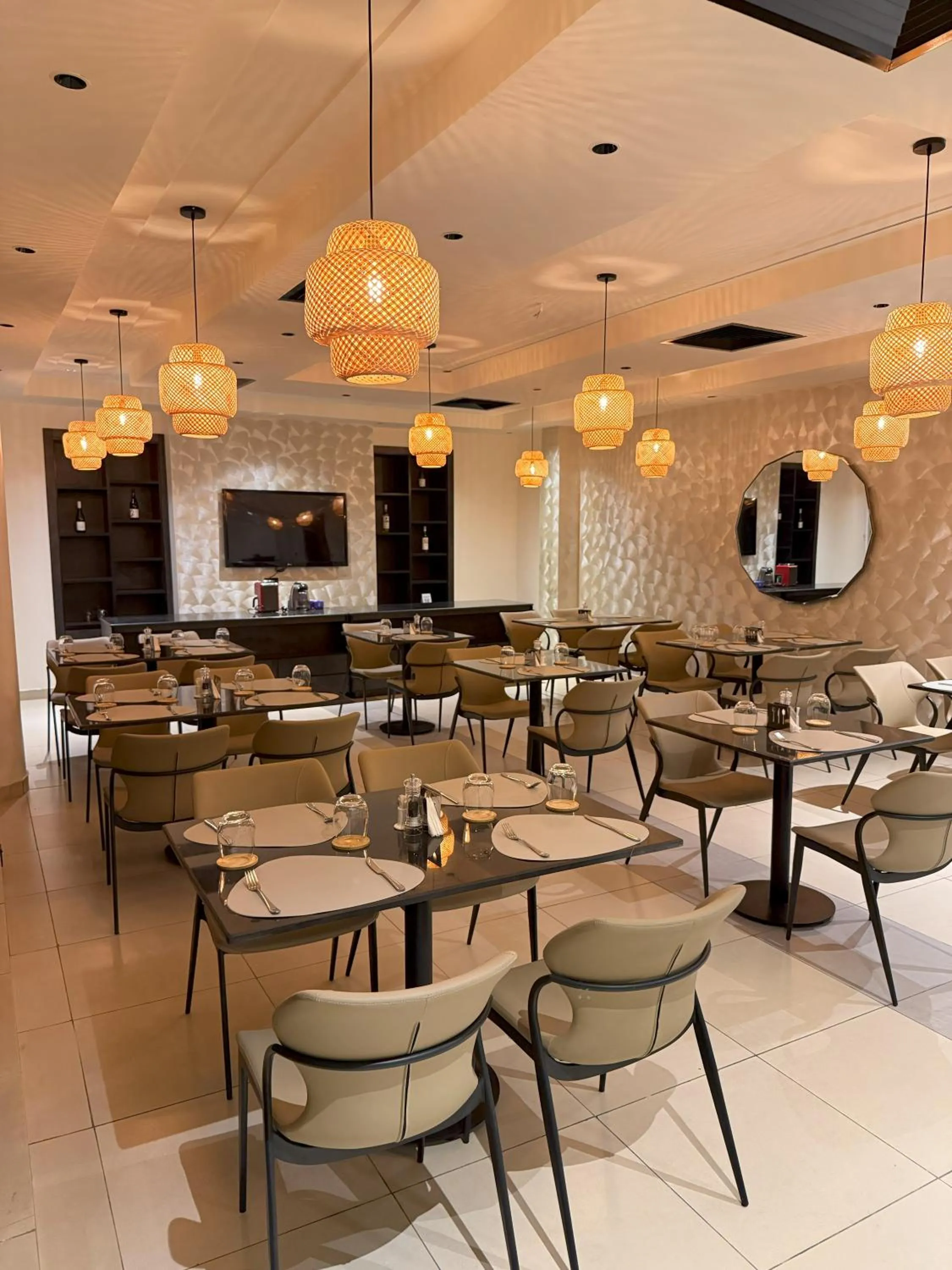 Restaurant/places to eat in George Residence TLC