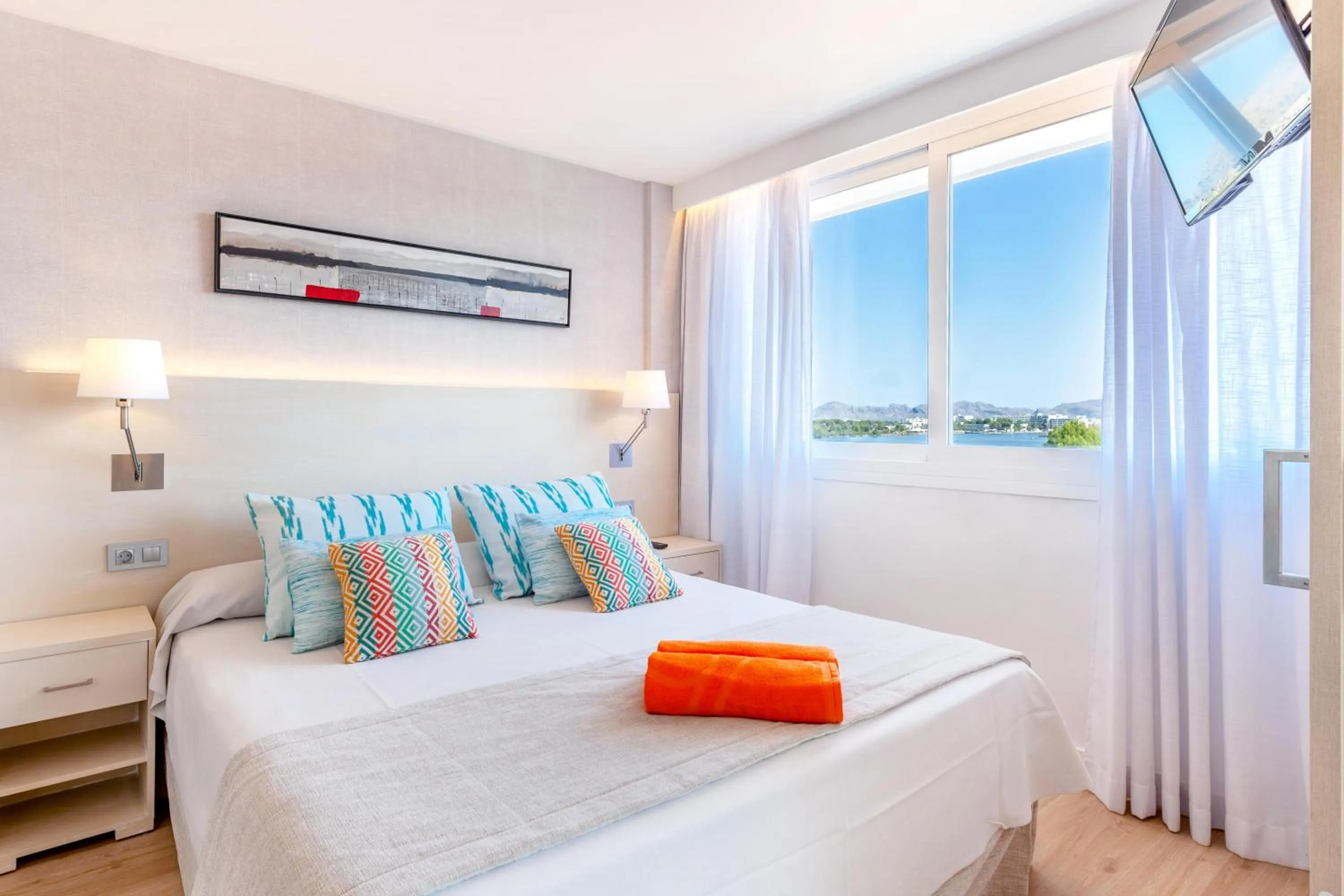 Photo of the whole room, Bed in VIVA Eden Lago