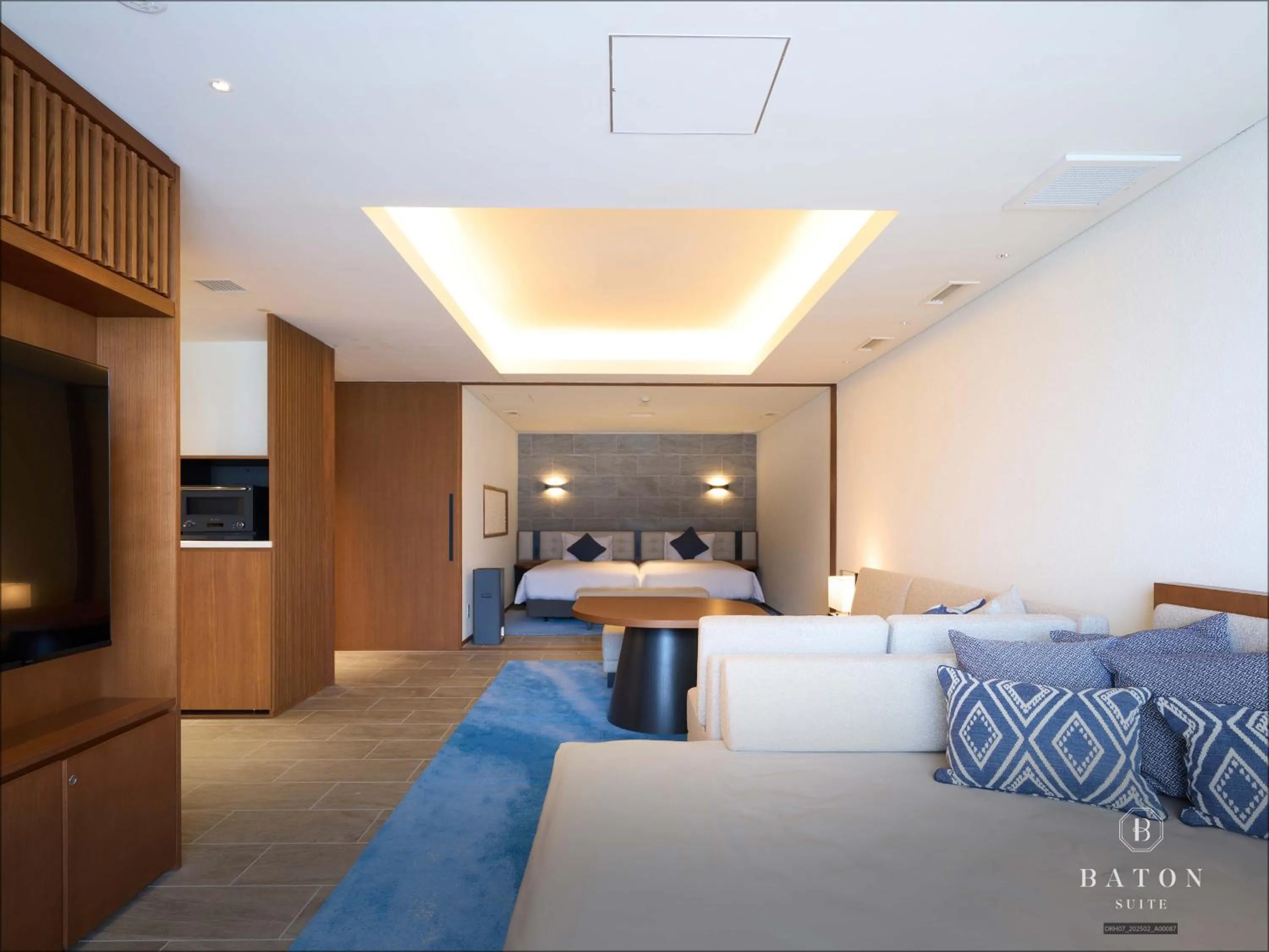 Photo of the whole room in BATON SUITE Okinawa-kourijima