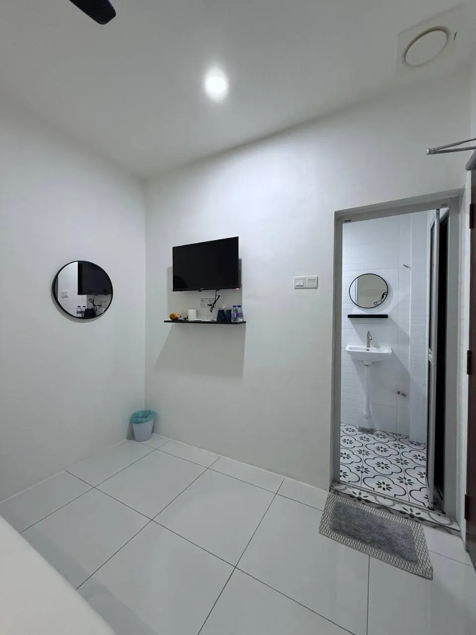 Shower in TDOZE Hotel