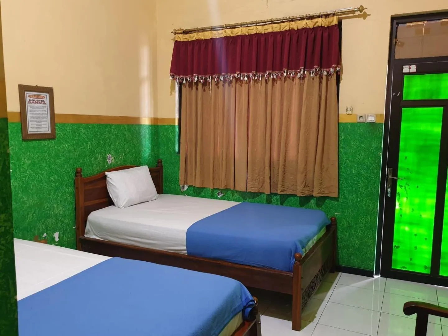 Bedroom, Bed in Hotel O Houstel Darma Syariah