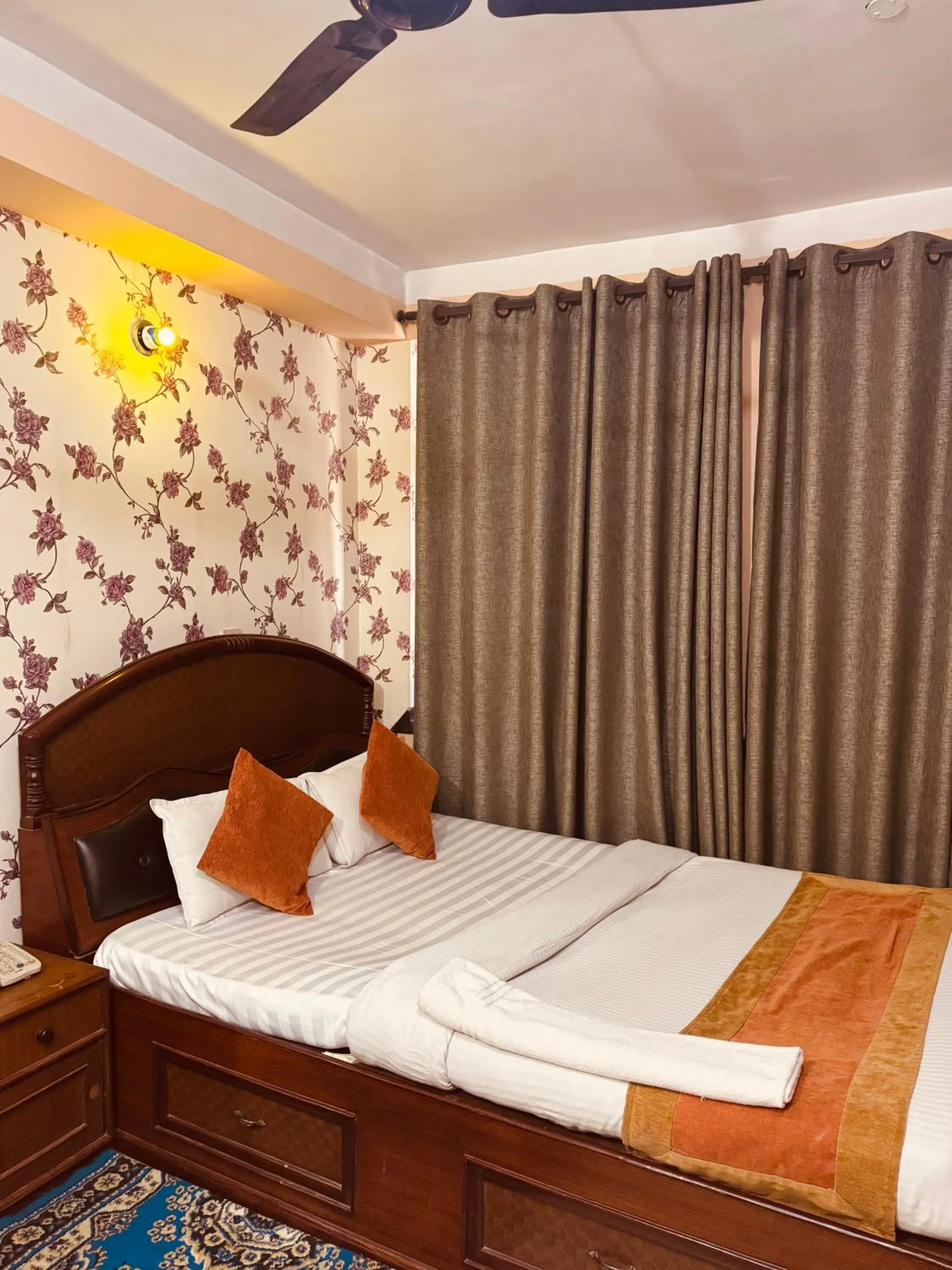 Bed in Om Mandakini Hotel