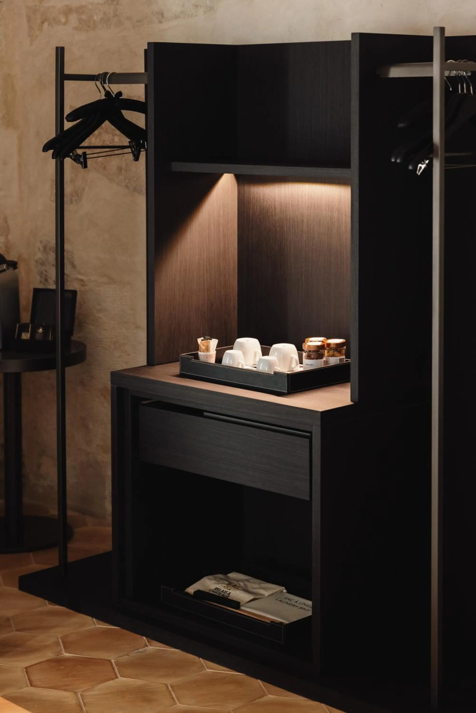 wardrobe in Vetera Matera