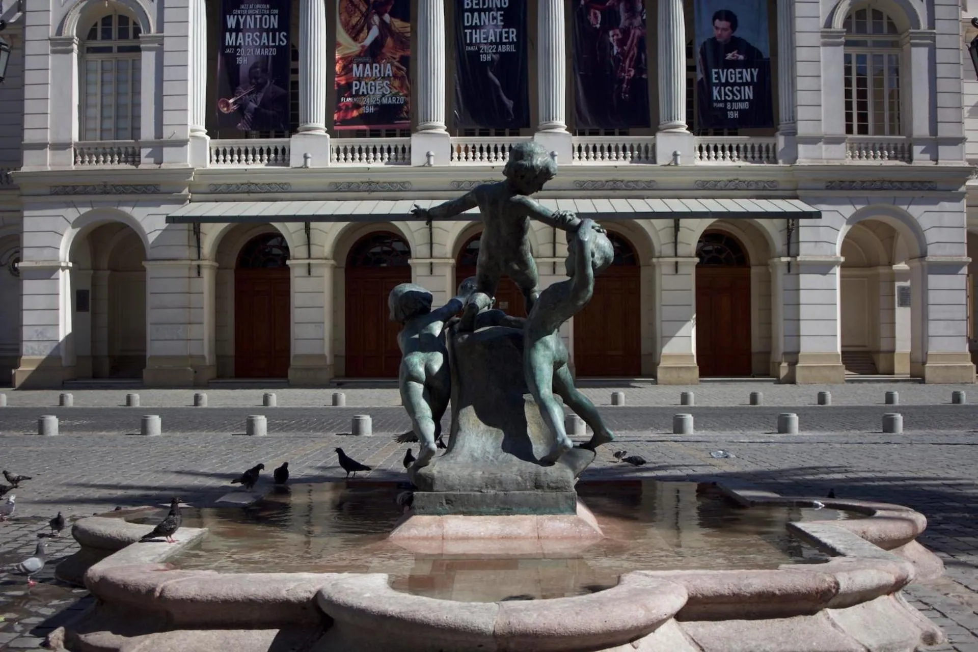 Nearby landmark in Debaines Hotel Santiago
