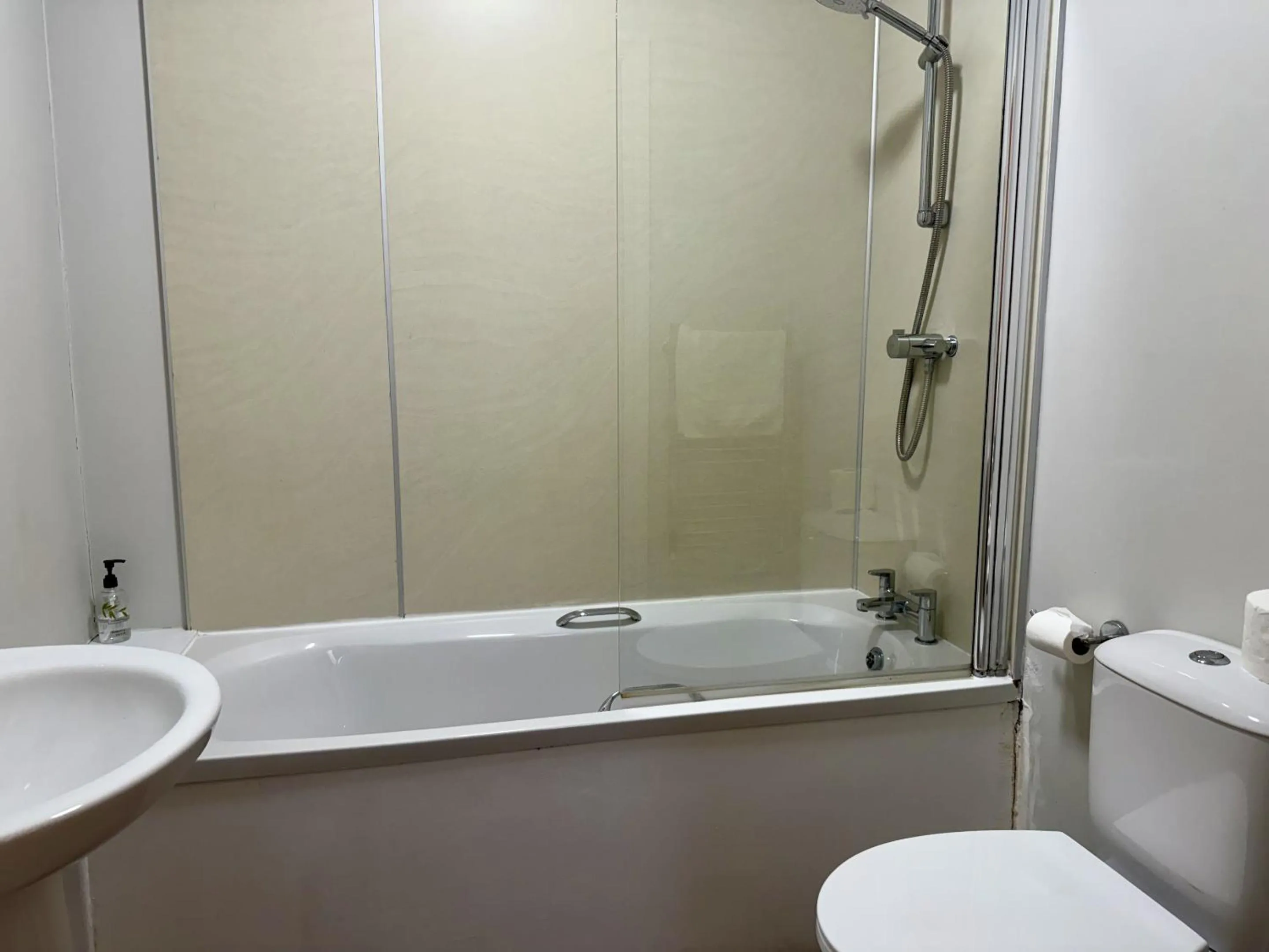 Bathroom in The Crescent Guest House