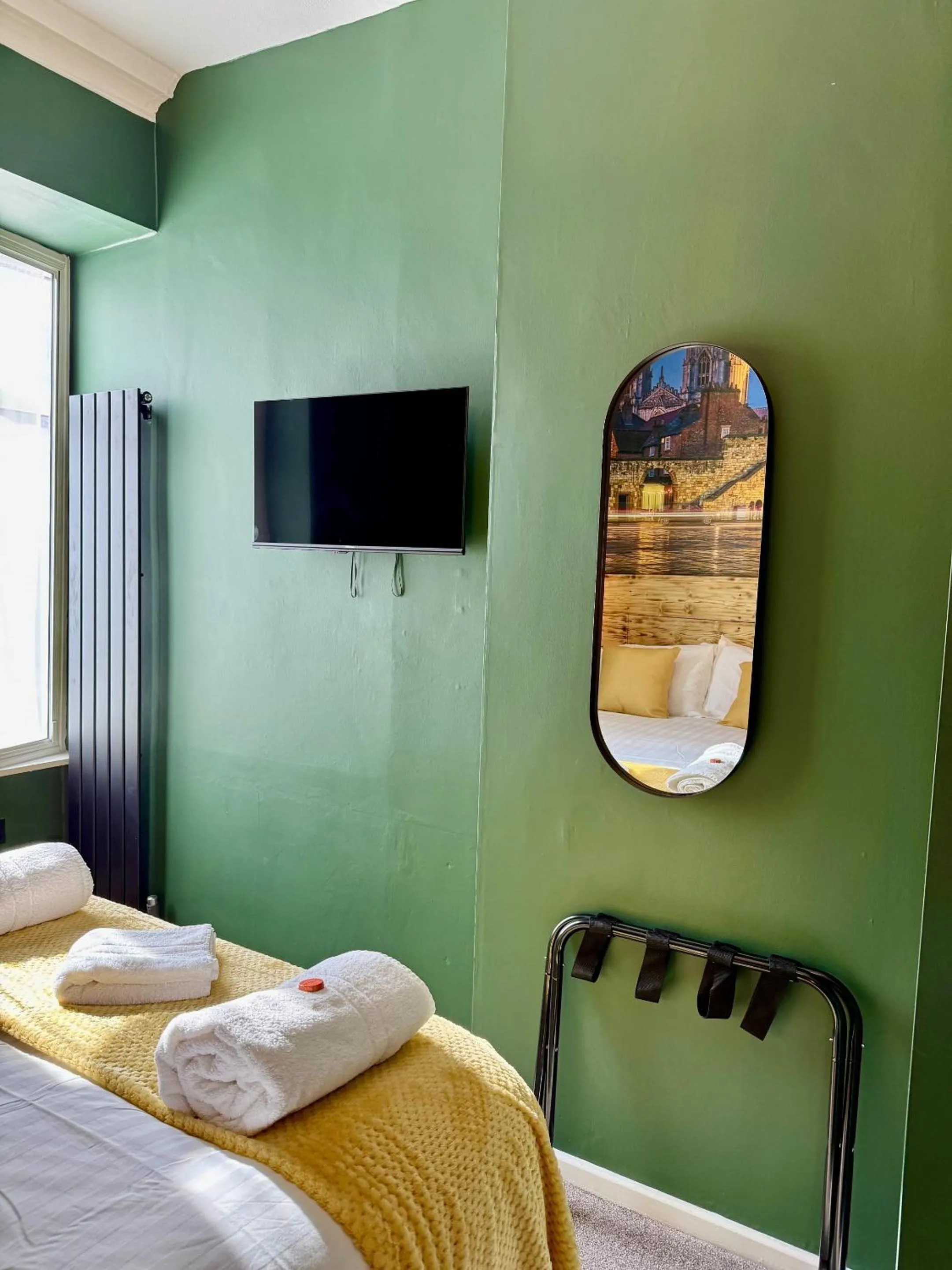 Bedroom, Bed in The Crescent Guest House