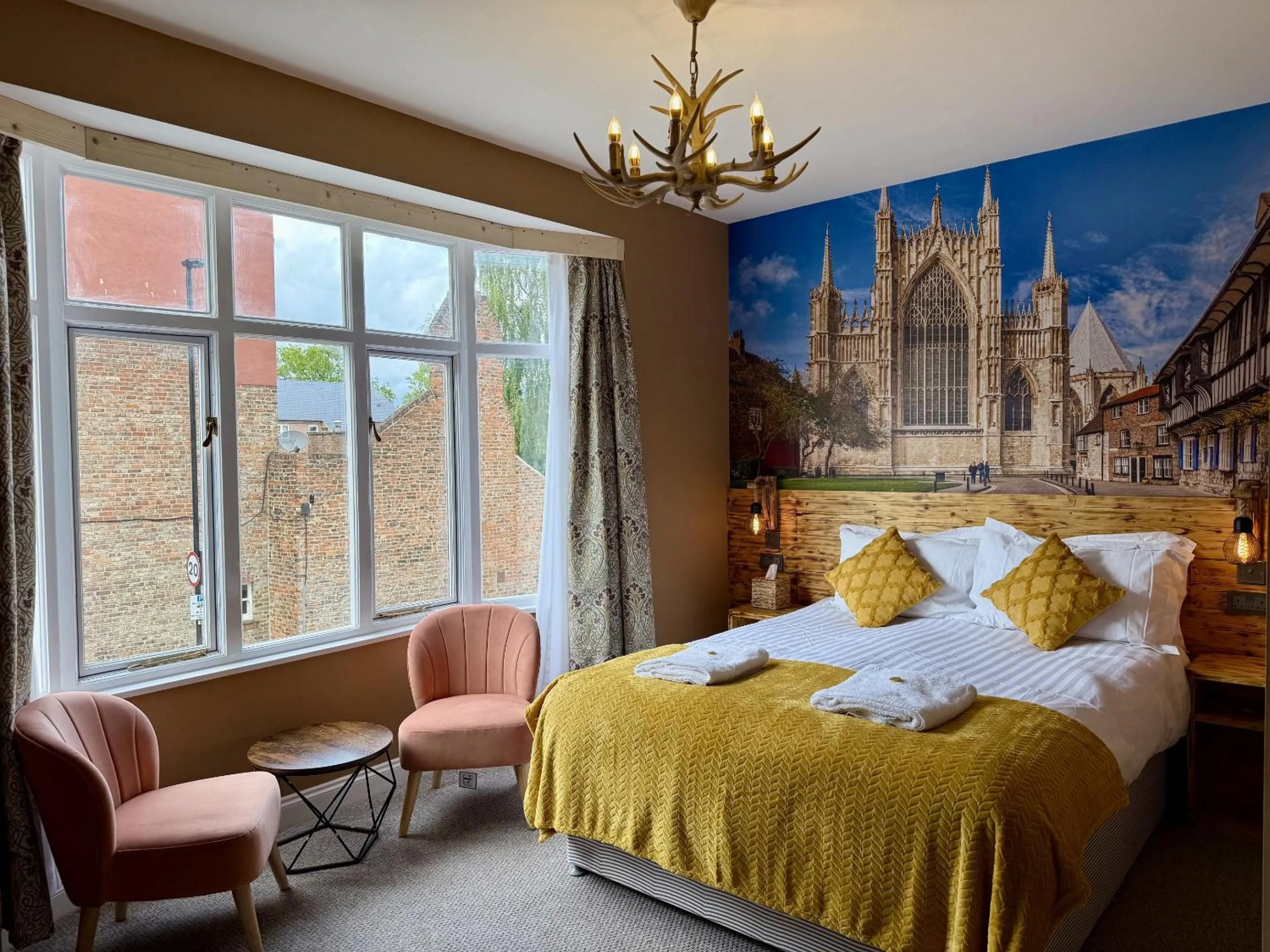 Bedroom, Bed in The Crescent Guest House