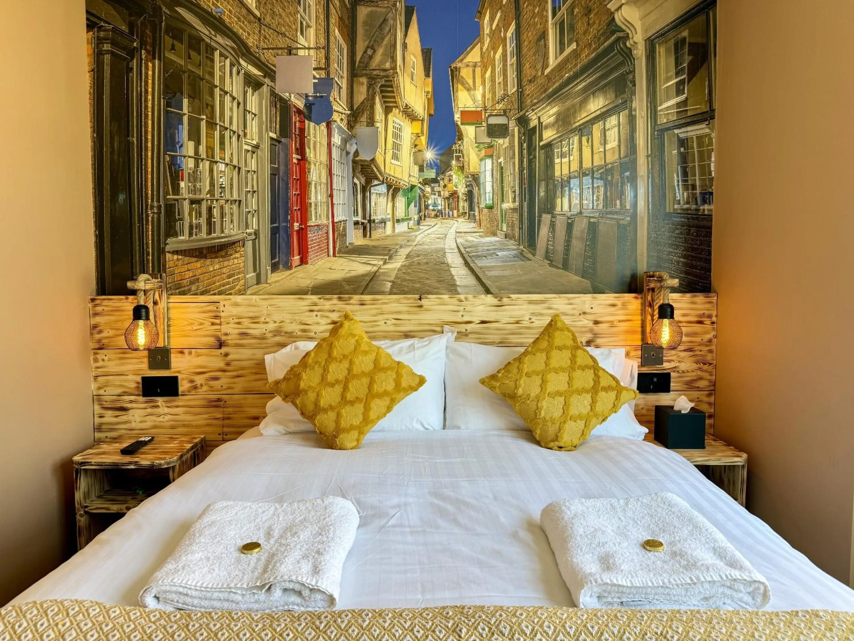 Bedroom, Bed in The Crescent Guest House