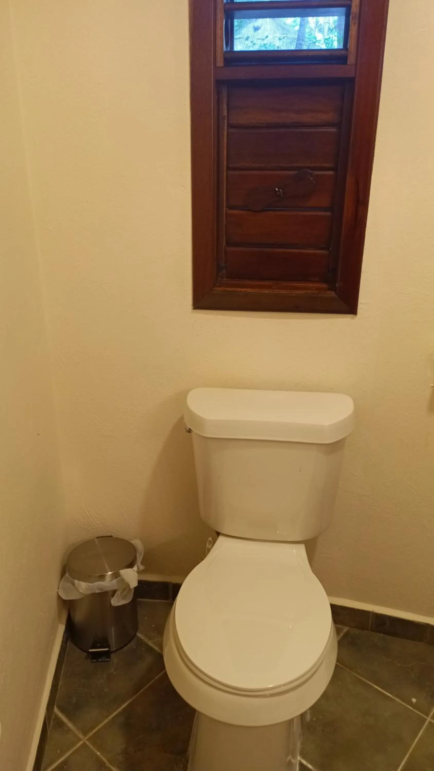 Toilet in Mantaray Tulum