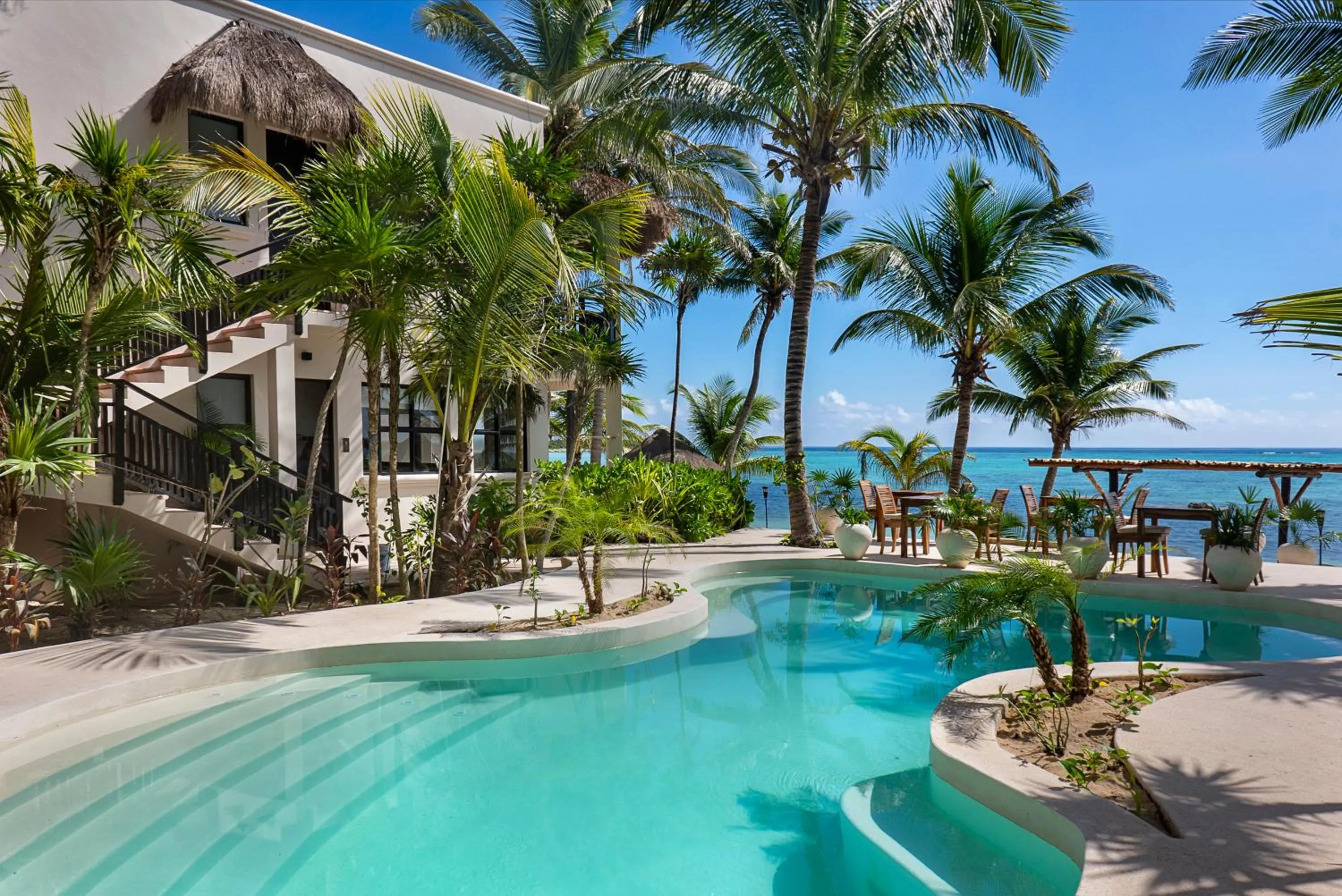 Property building in Mantaray Tulum