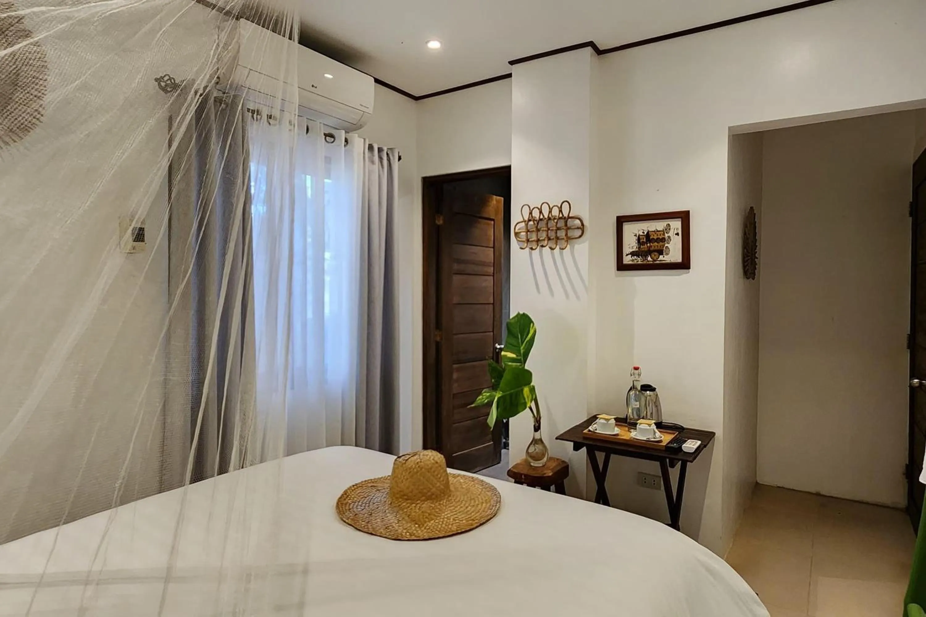 Bed in Sirom Beach House