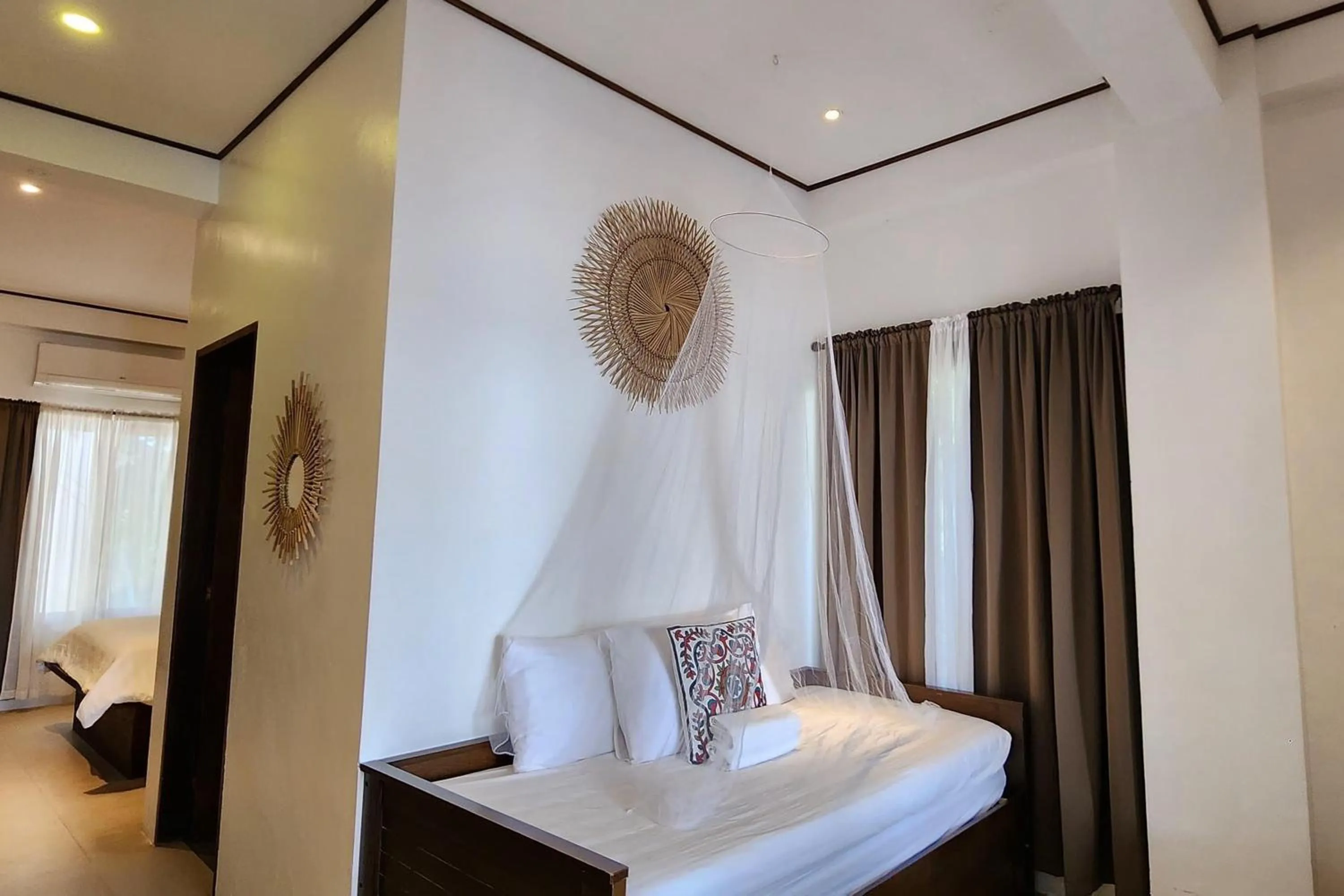 Bedroom, Bed in Sirom Beach House