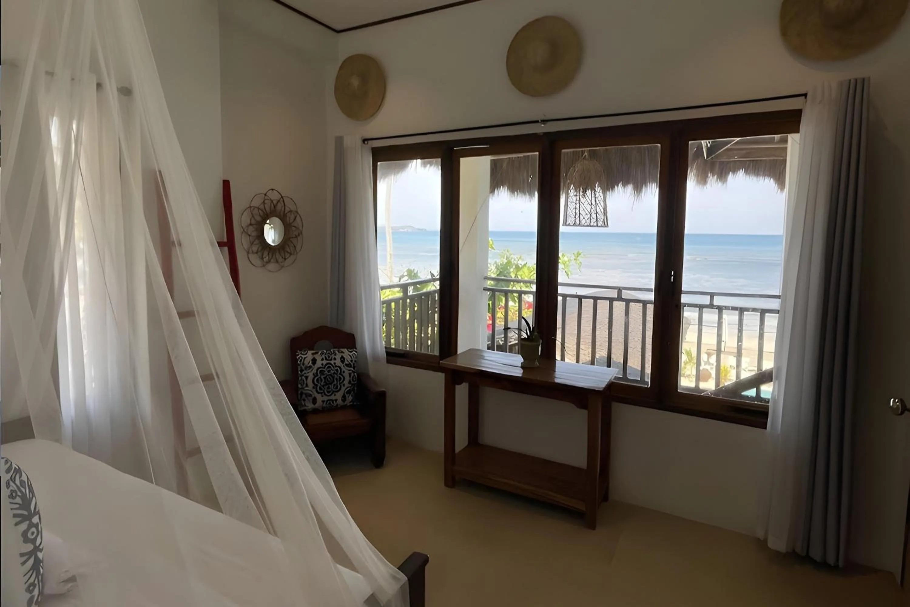 View (from property/room), Bed in Sirom Beach House