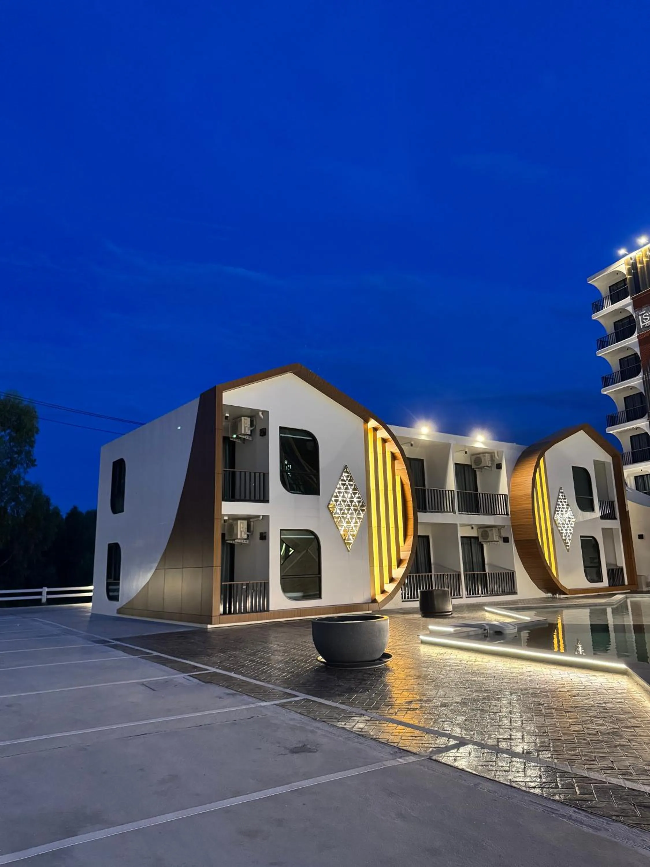 Property building in S3 Ayutthaya Hotel