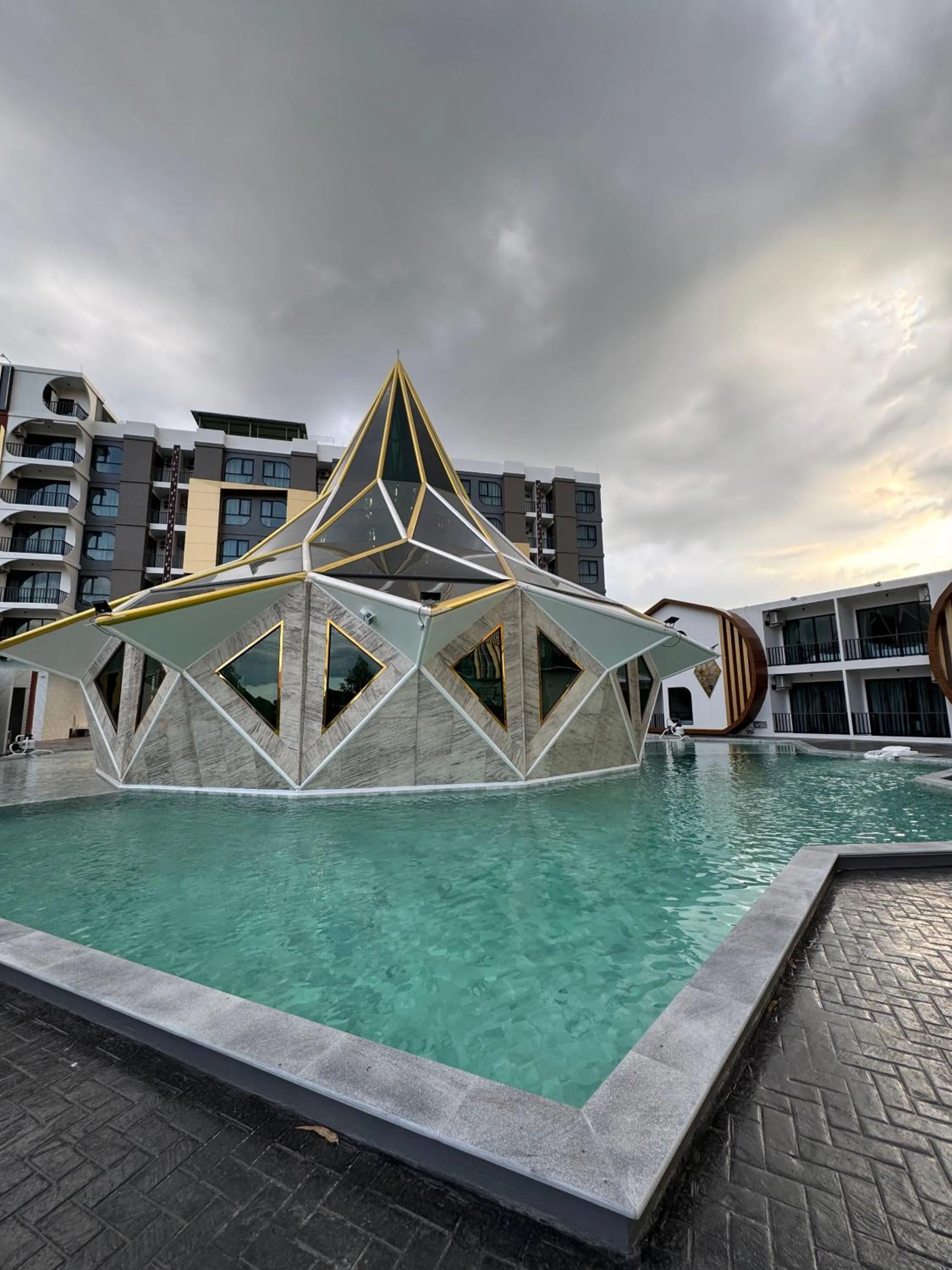 Day in S3 Ayutthaya Hotel