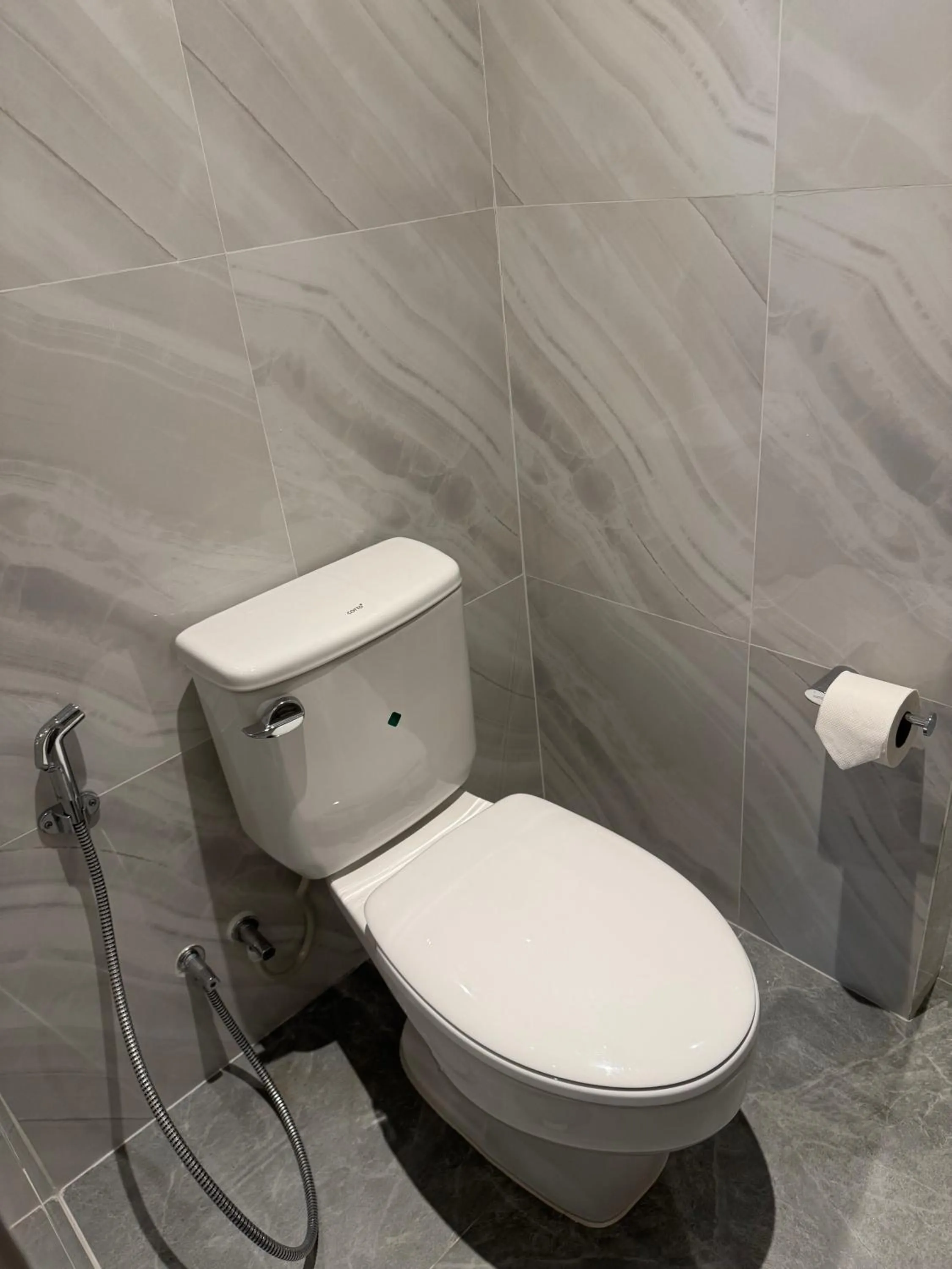 Toilet in S3 Ayutthaya Hotel